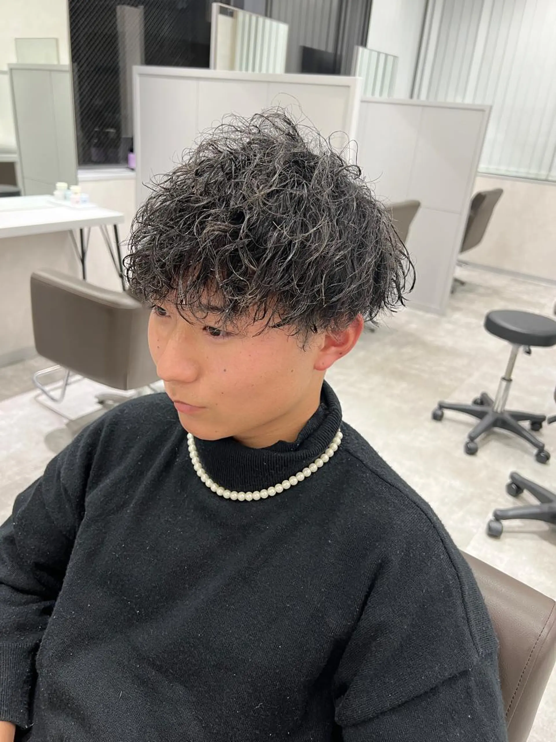 ショート カラー パーマ メンズ 関西センターパート メンズモデル募集のヘアスタイル