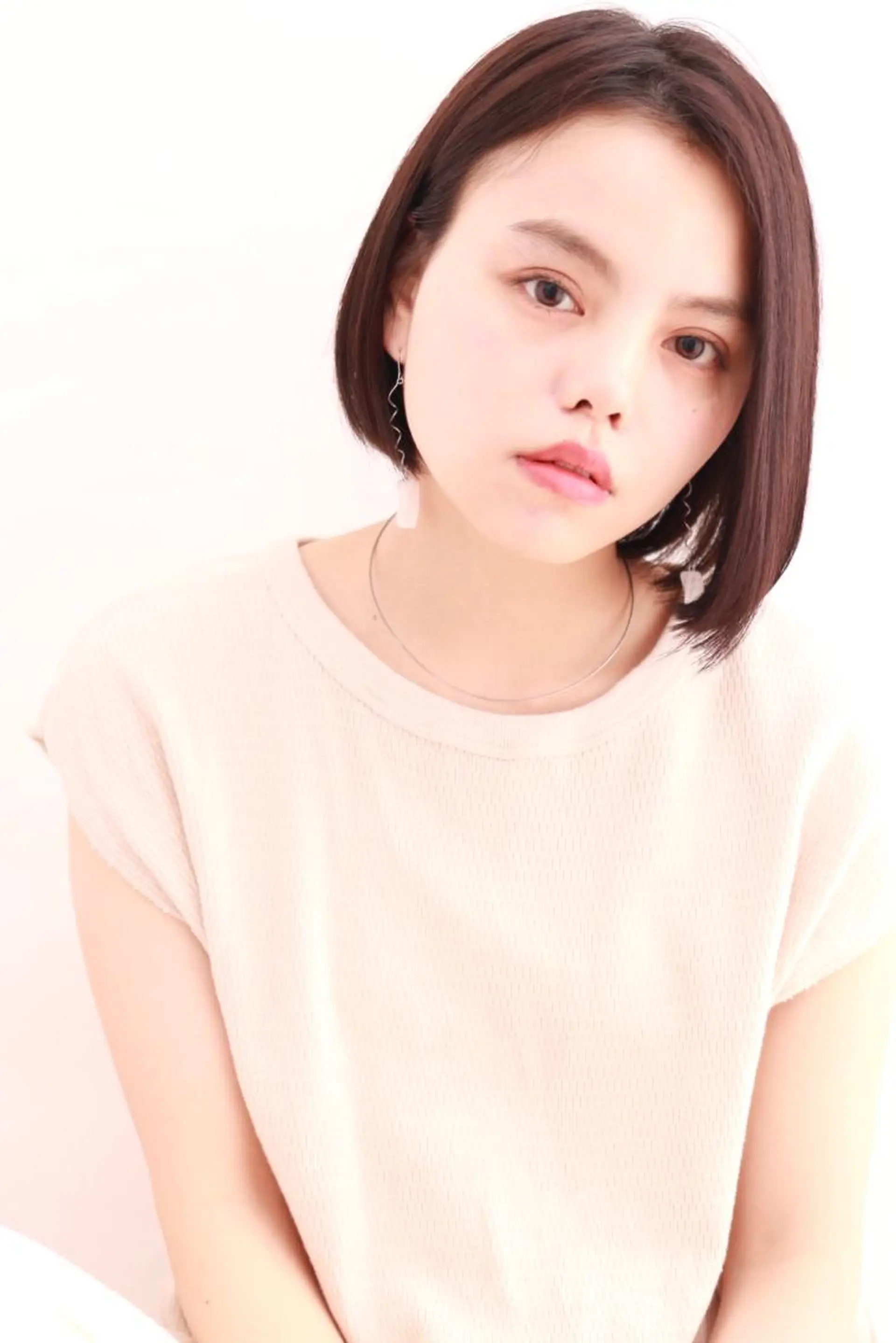 ショート ボブ カット トリートメント 齋藤 咲のヘアスタイル