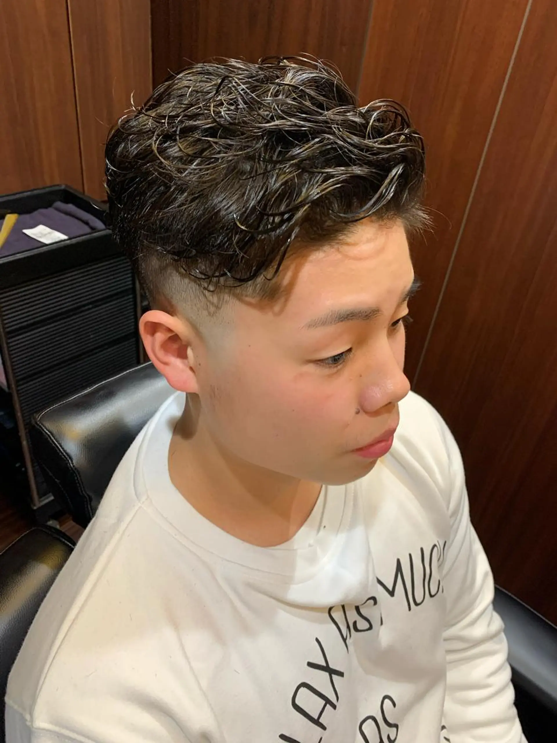 ショート パーマ メンズ 羽木 隆徒のヘアスタイル