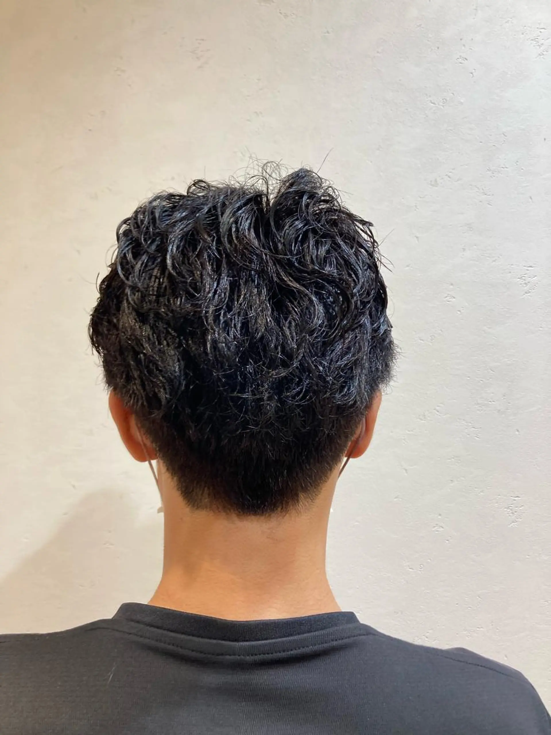 ショート メンズ メンズパーマ メンズショート ショートヘア ショート・透明感 カラーconomiのヘアスタイル