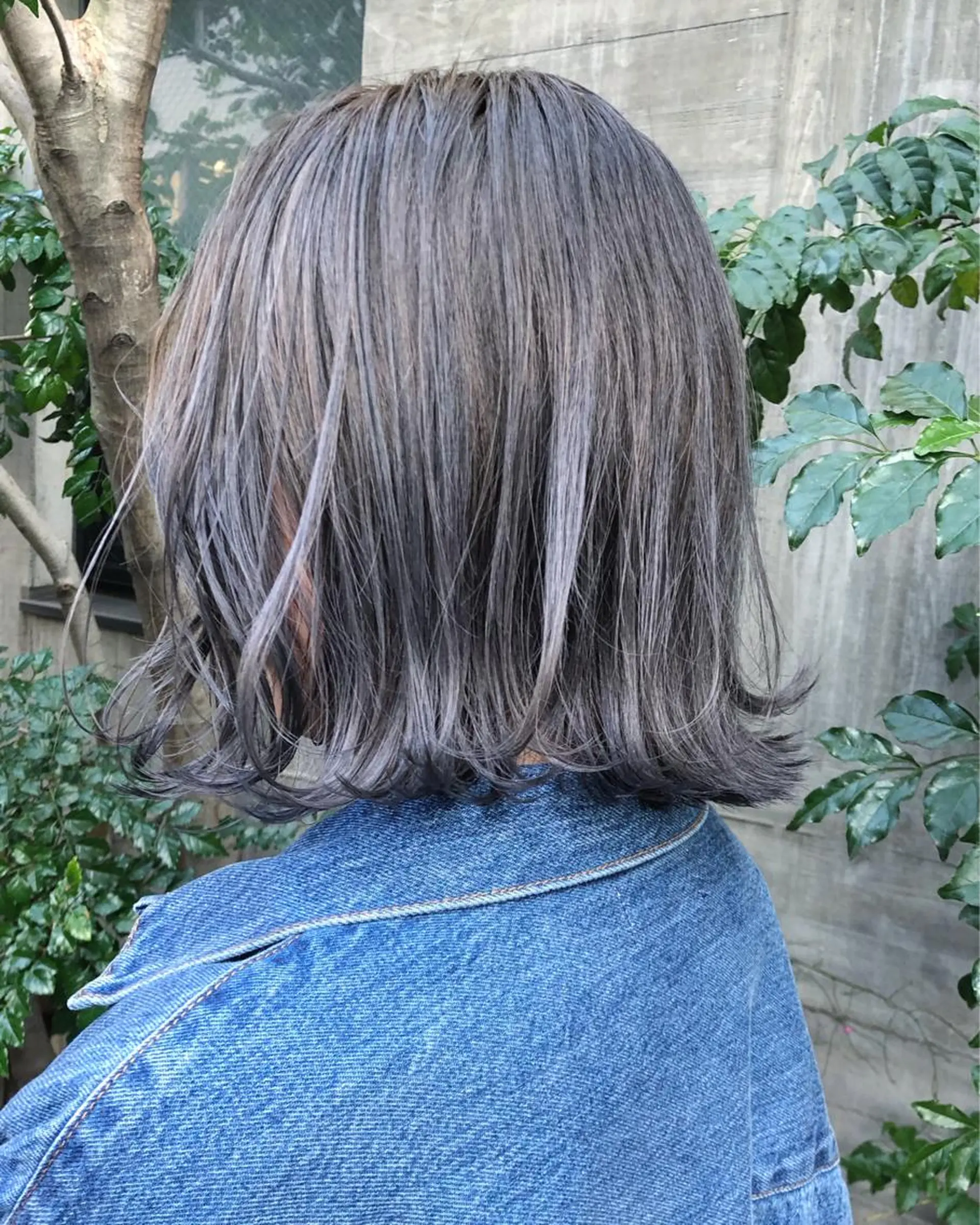 カラー ニシオカ タクヤのヘアスタイル