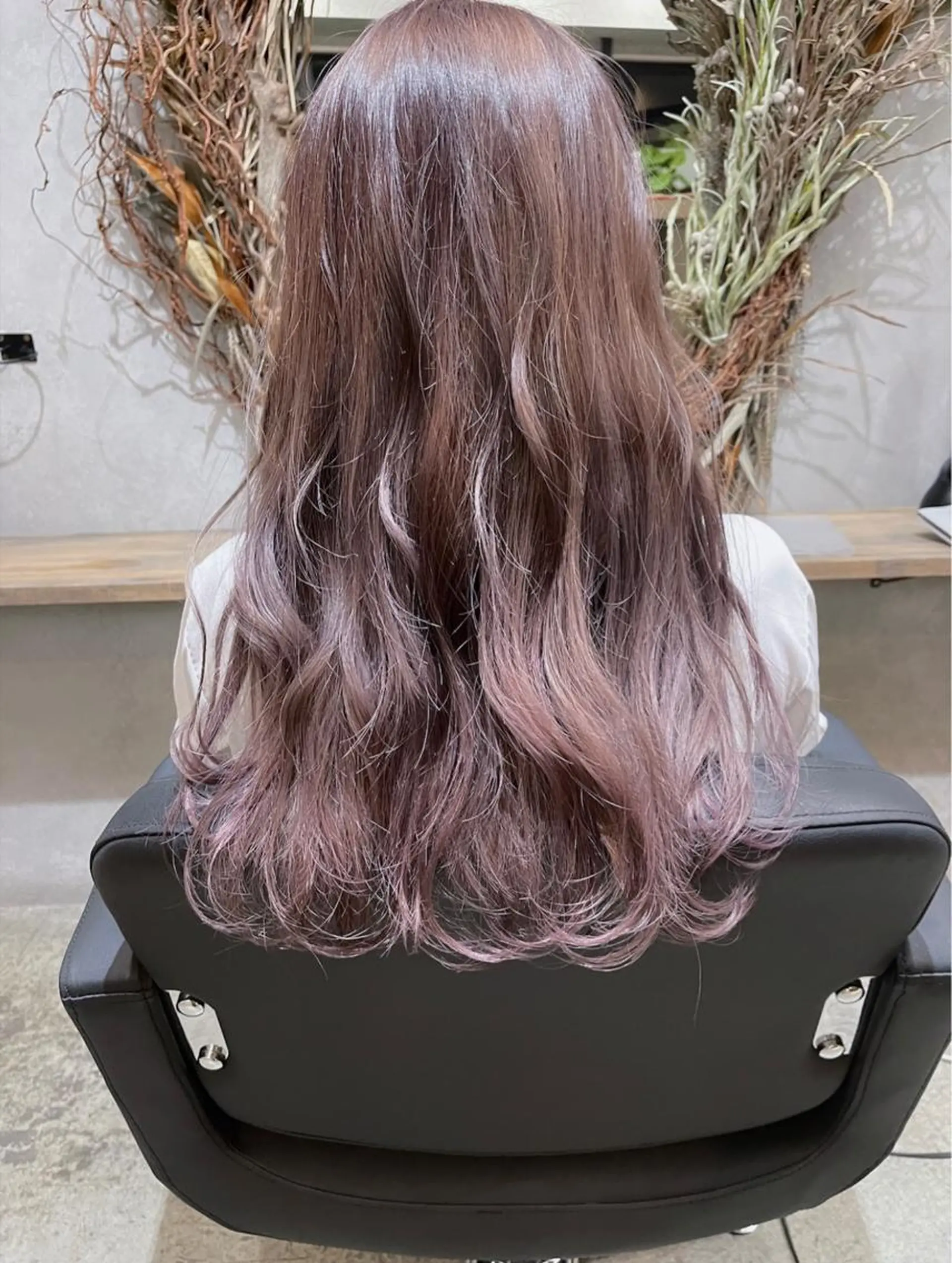 セミロング カラー ベージュカラー ブリーチ ピンクカラー ピンクベージュ ダブルカラー /まつ毛パーマ🎀のヘアスタイル