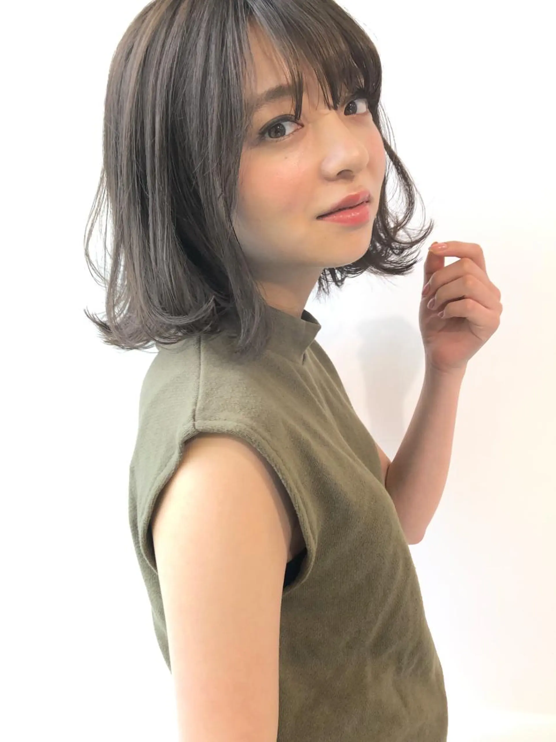 ミディアム カラー ミディアムパーマ 似合わせカット 徳本 駿太のヘアスタイル