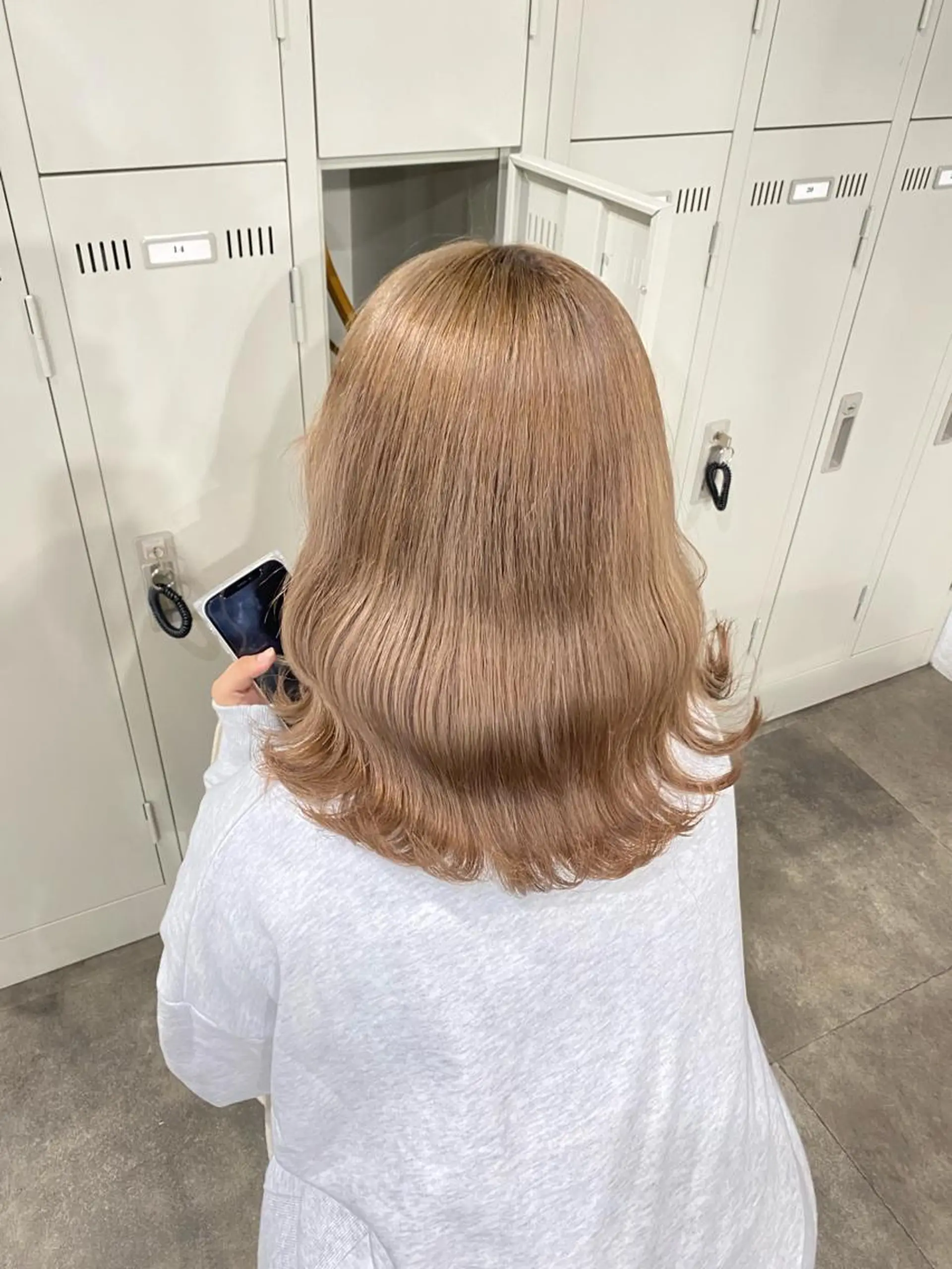 ミディアム カラー エフェクトブリーチ 🌟前澤啓太朗のヘアスタイル