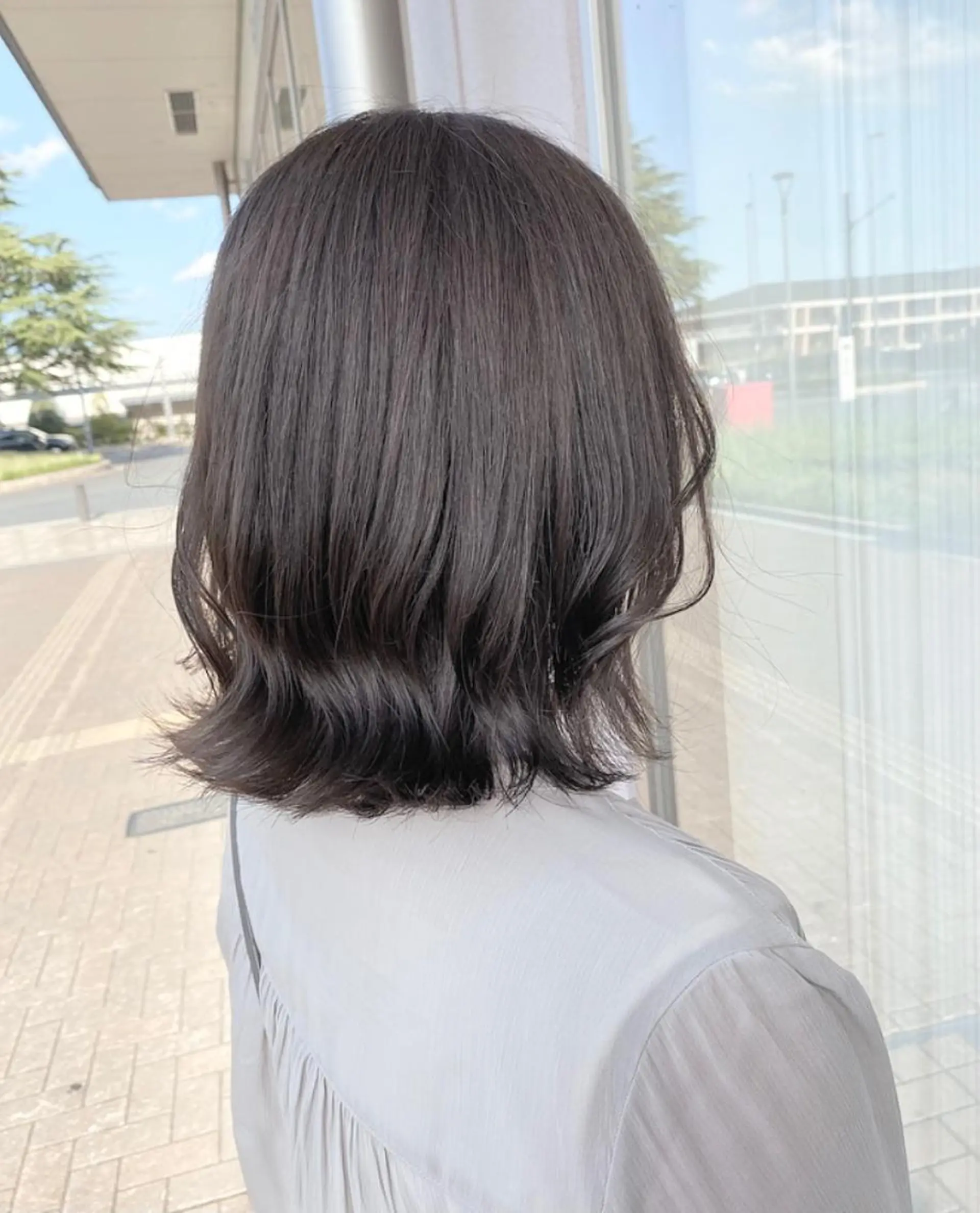 ミディアム カラー グレージュ カット ヘアカラー トリートメント 阿部 響香のヘアスタイル