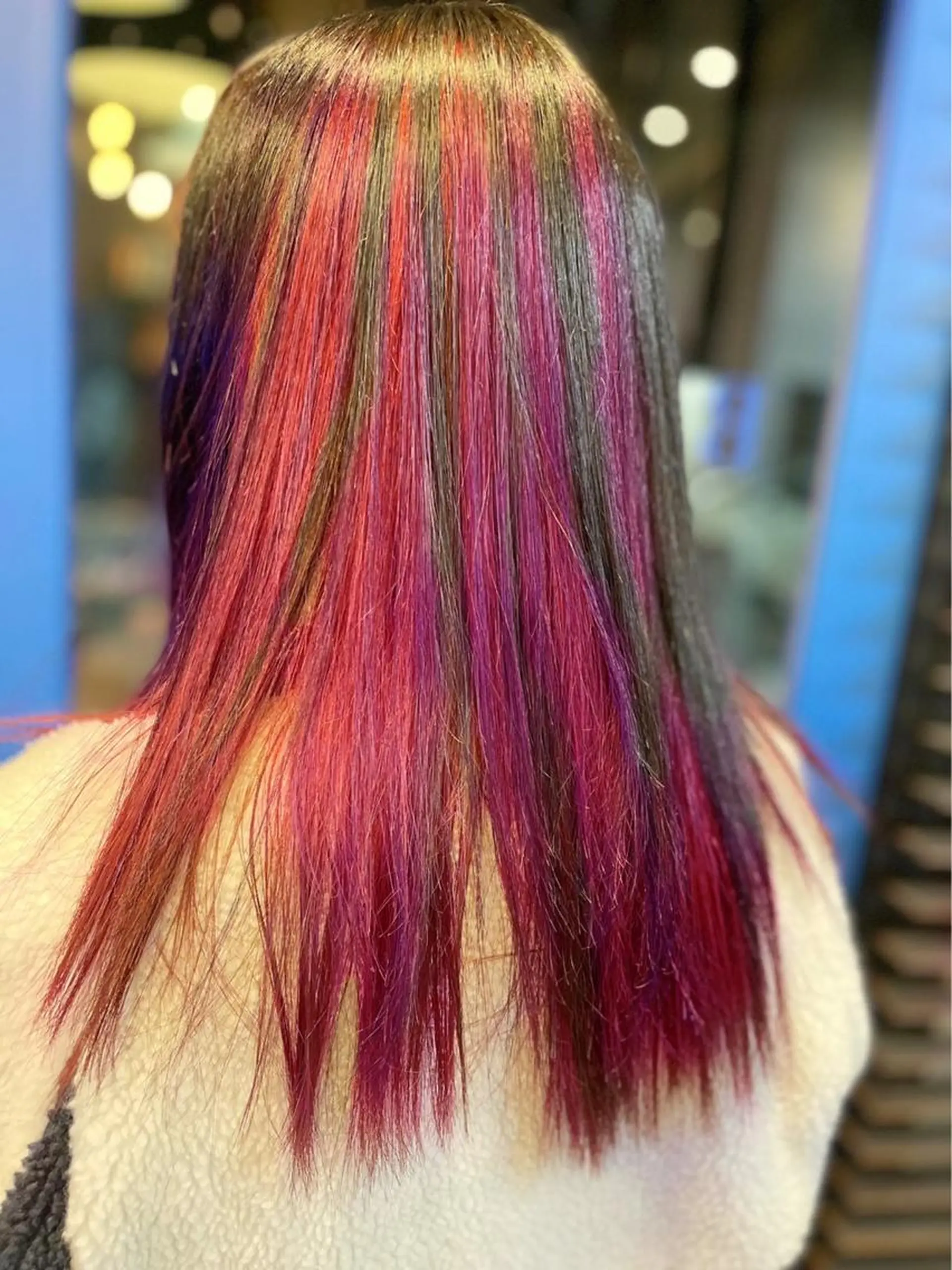 セミロング カラー 和泉 沙綾のヘアスタイル