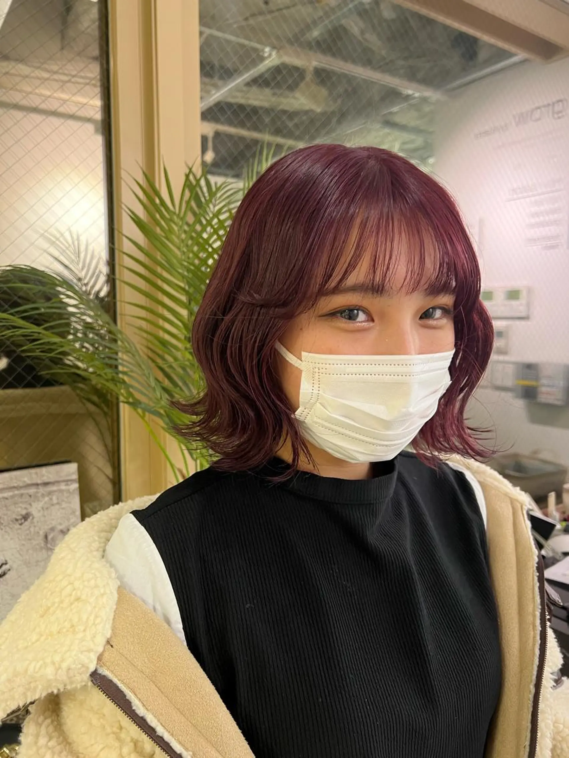 ショート カラー ヘアカラー ハイトーン&髪質改善 &韓国エクステ🤎のヘアスタイル