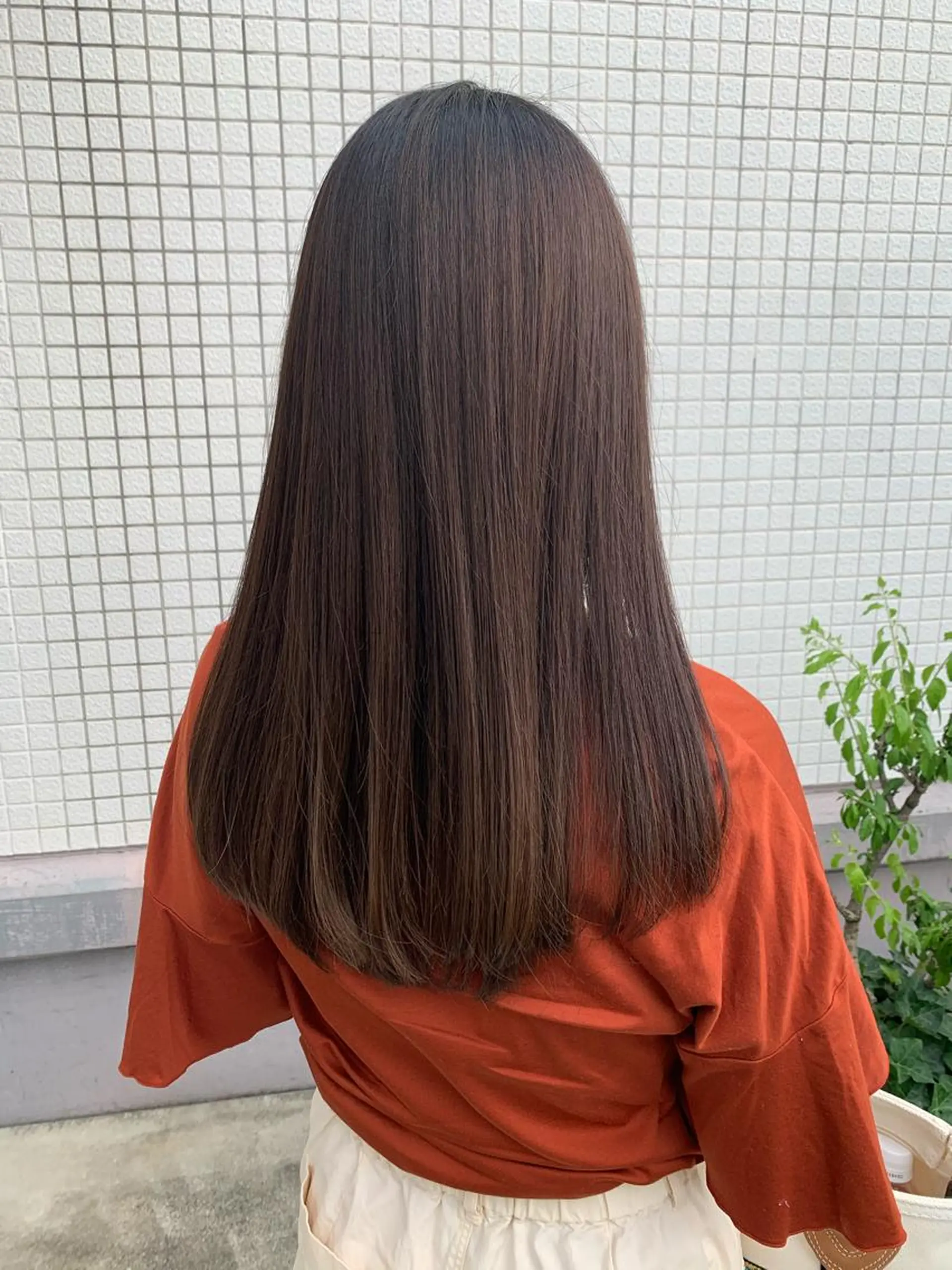 ロング カラー アッシュ ブリーチ ケアブリーチ 透明感カラー ダブルカラー モリシュンスケ /レイヤー/髪質改善のヘアスタイル