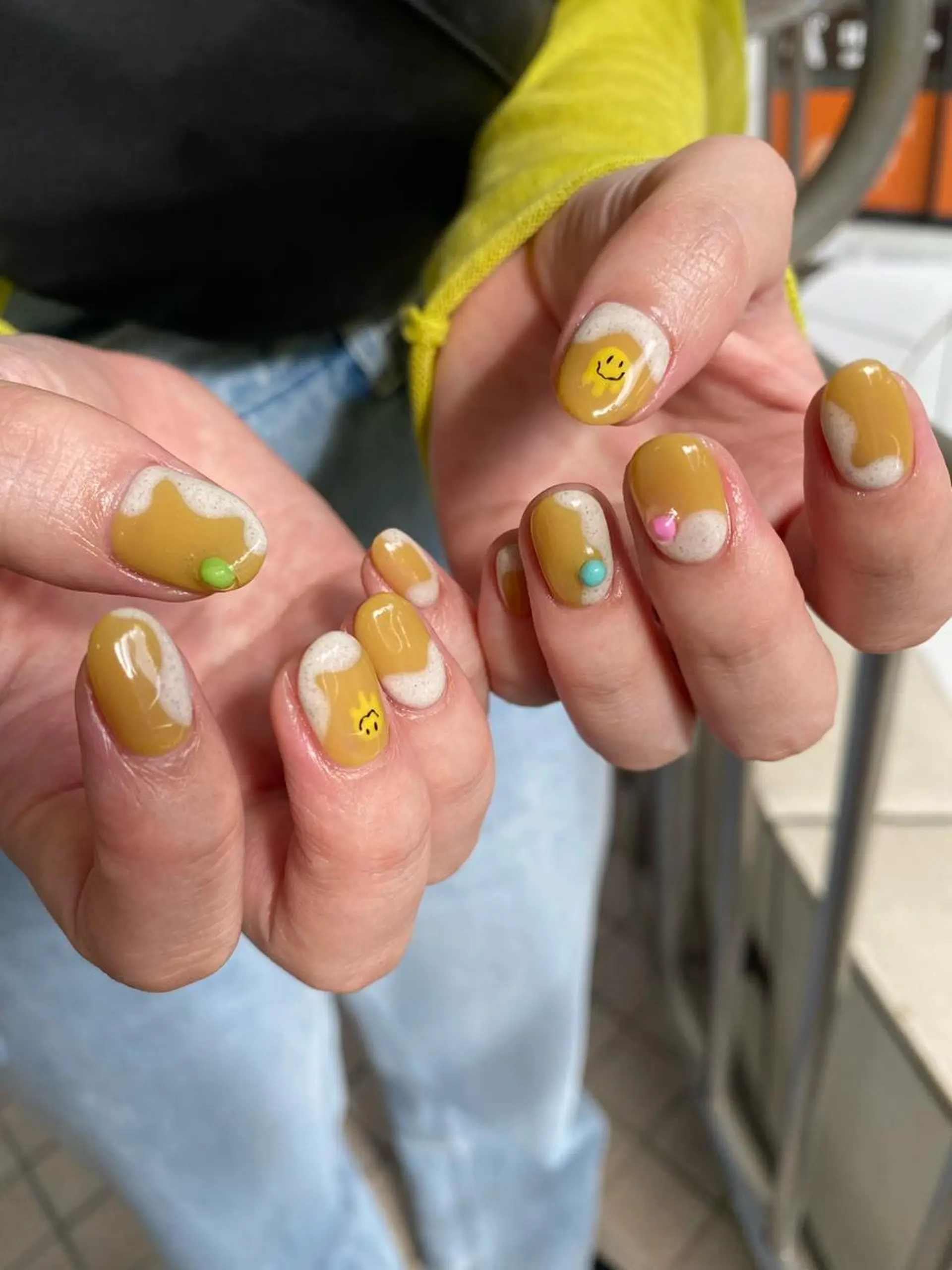 ネイル シンプルネイル ハンドネイル 栗林 実莉のネイルデザイン