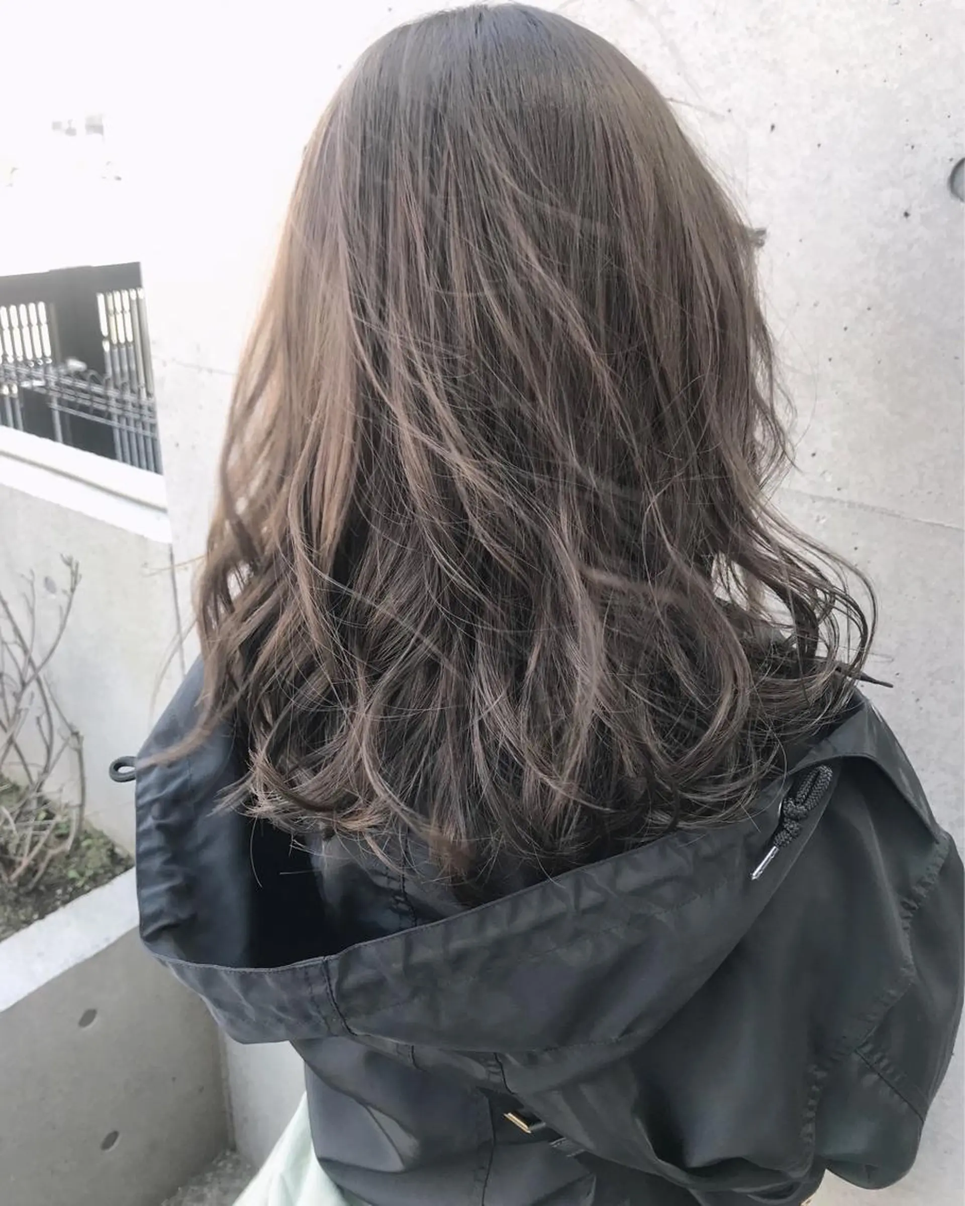 ミディアム カラー ヘアアレンジ アッシュ ベージュカラー イルミナカラー Satsuki ✂︎♡のヘアスタイル