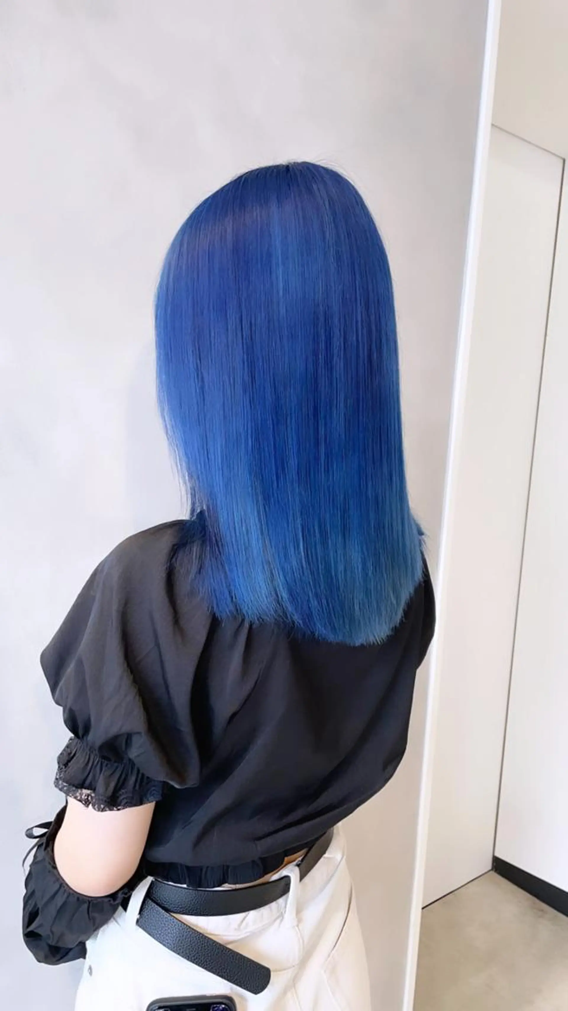 ロング カラー ブルーカラー ハイトーン×レイヤー ／遠藤将太のヘアスタイル