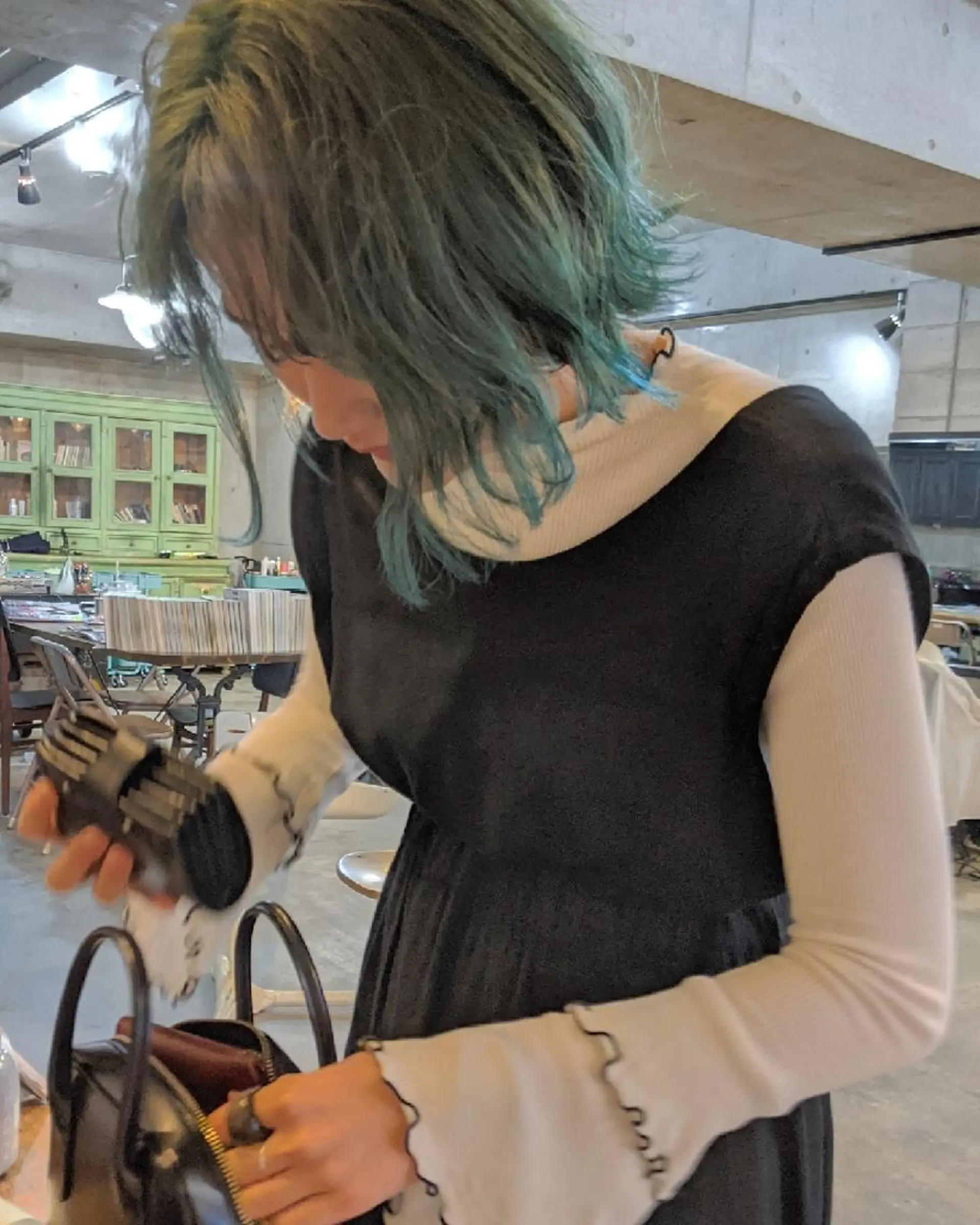 ミディアム カラー ヘアアレンジ mowen RUIのヘアスタイル