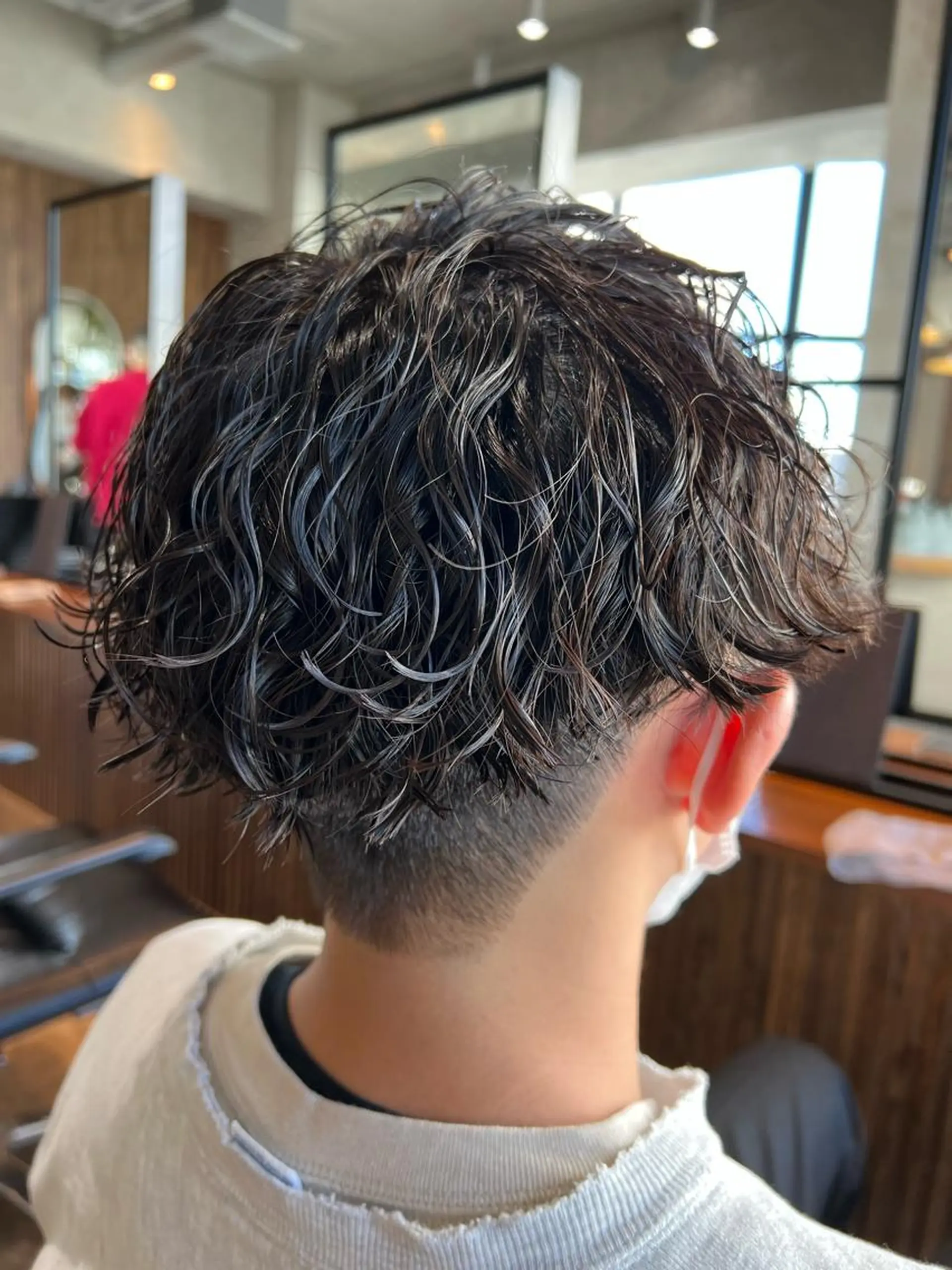 ショート パーマ メンズ カット パーマ トリートメント 波巻きスパイラルパー マ/シャドウパーマ駿のヘアスタイル