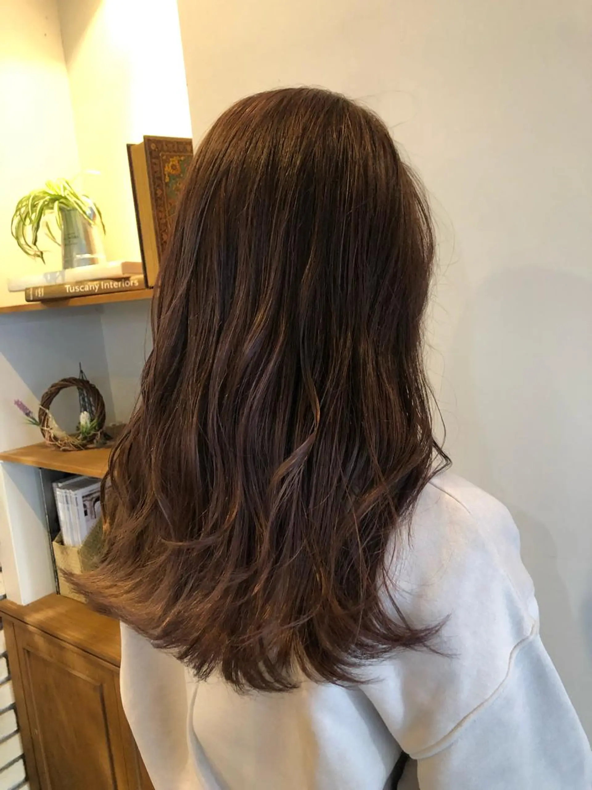 カラー AGREE Momokaのヘアスタイル