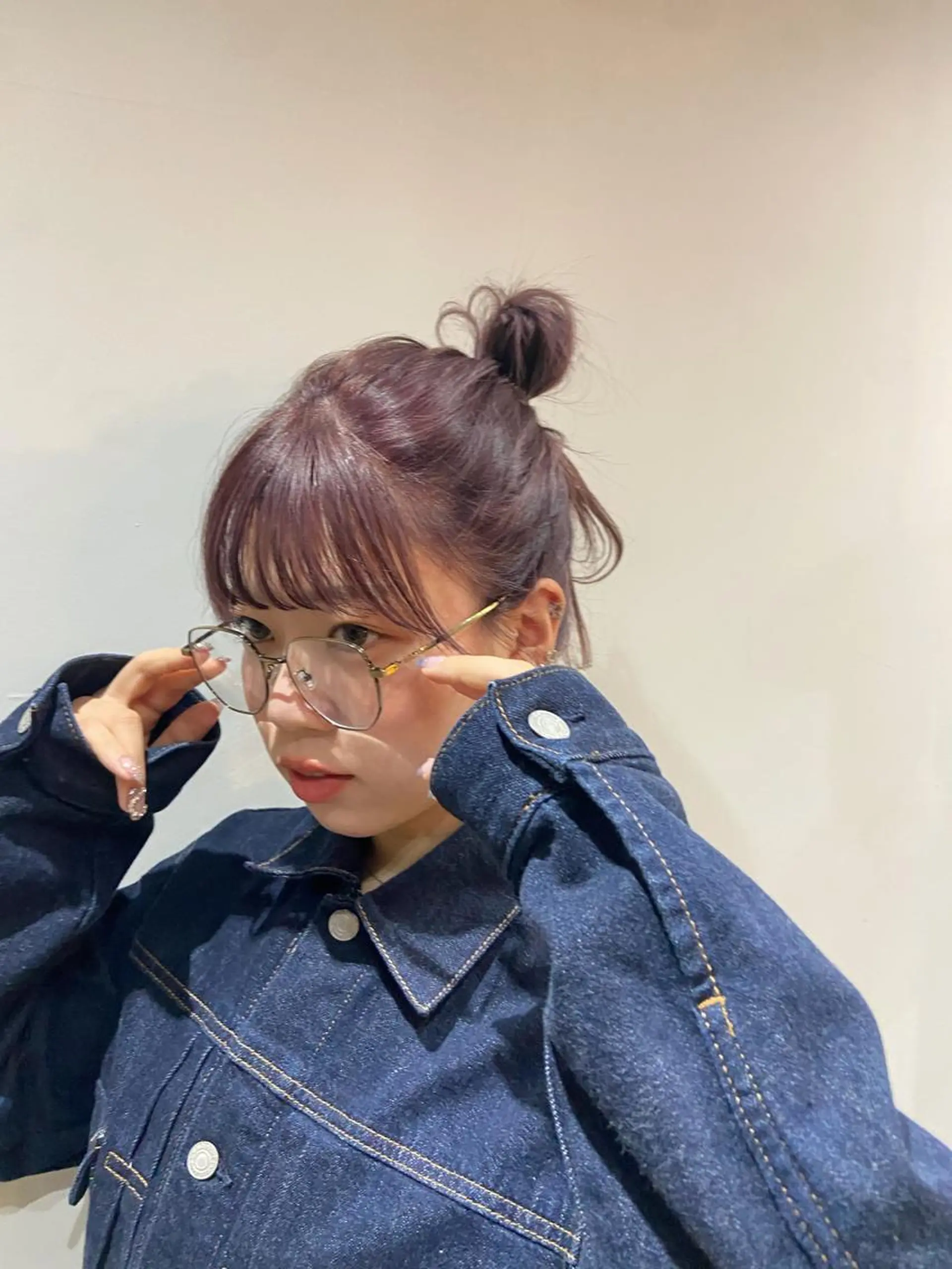 カラー Mori Aimiのヘアスタイル