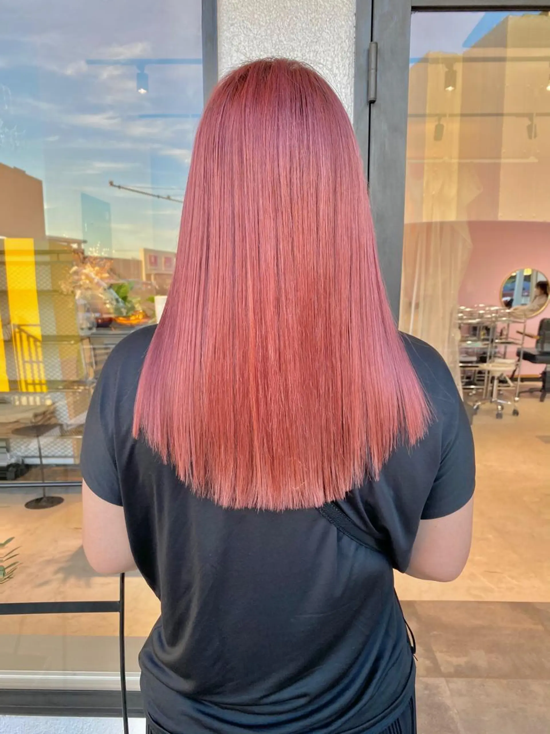 ロング カラー 藤井 貴美子のヘアスタイル