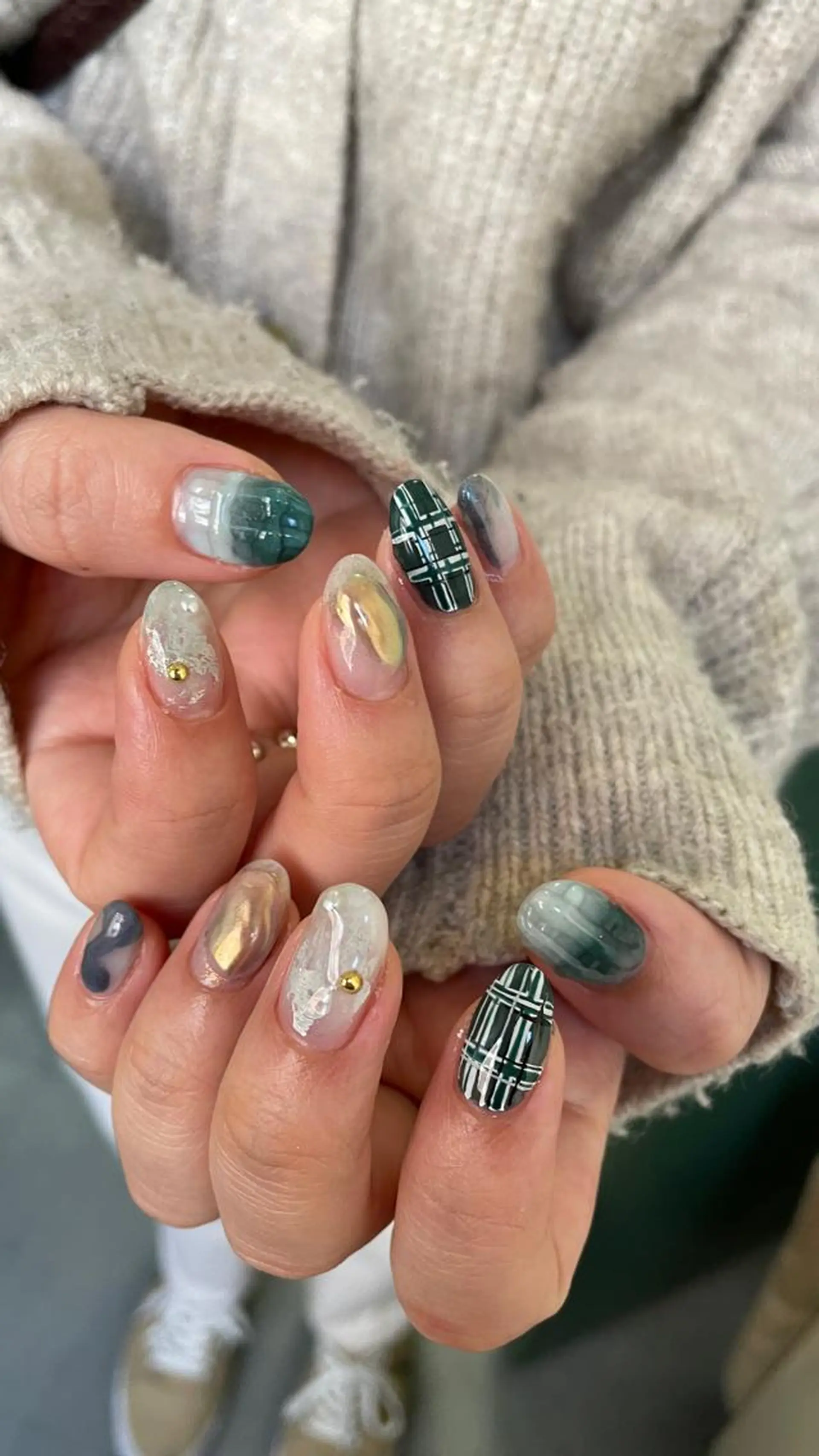 ネイル 栗田 ゆう子のネイルデザイン