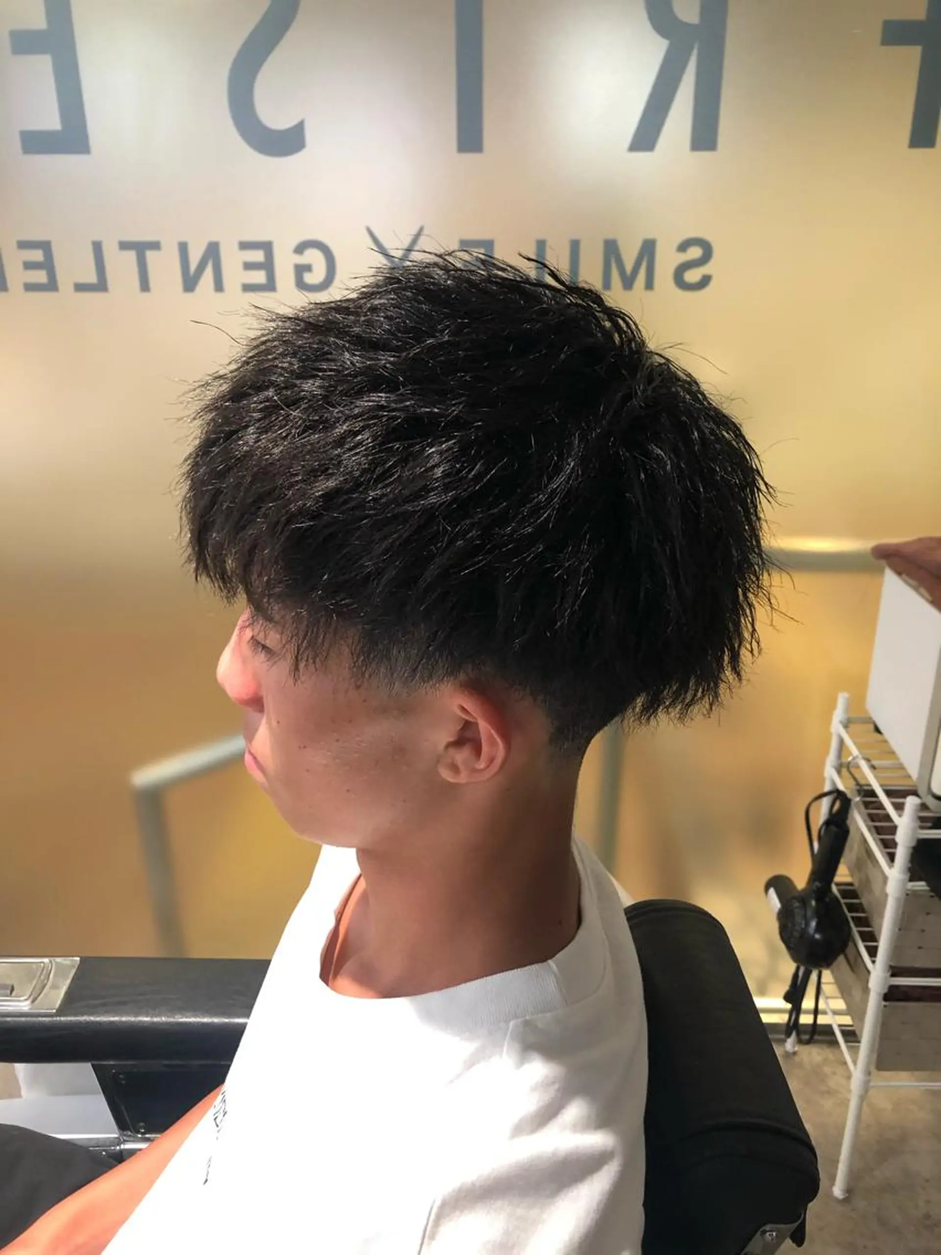 ミディアム ミディアムパーマ ツイストパーマ bifino.rilune for men所属・rilune matsuoのヘアスタイル