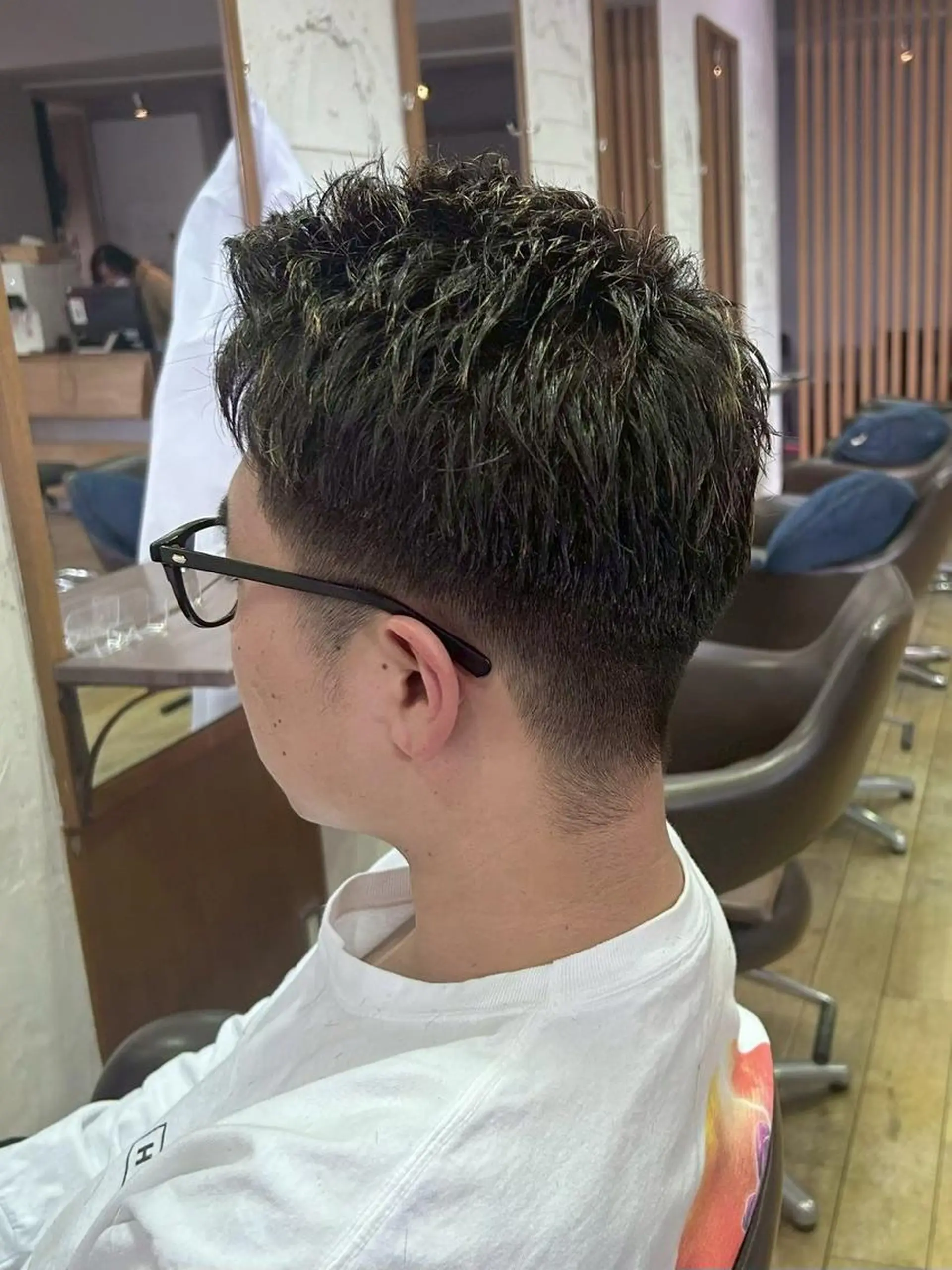 ショート カット ハイトーン×艶カラー 🤍MIZUKIのヘアスタイル