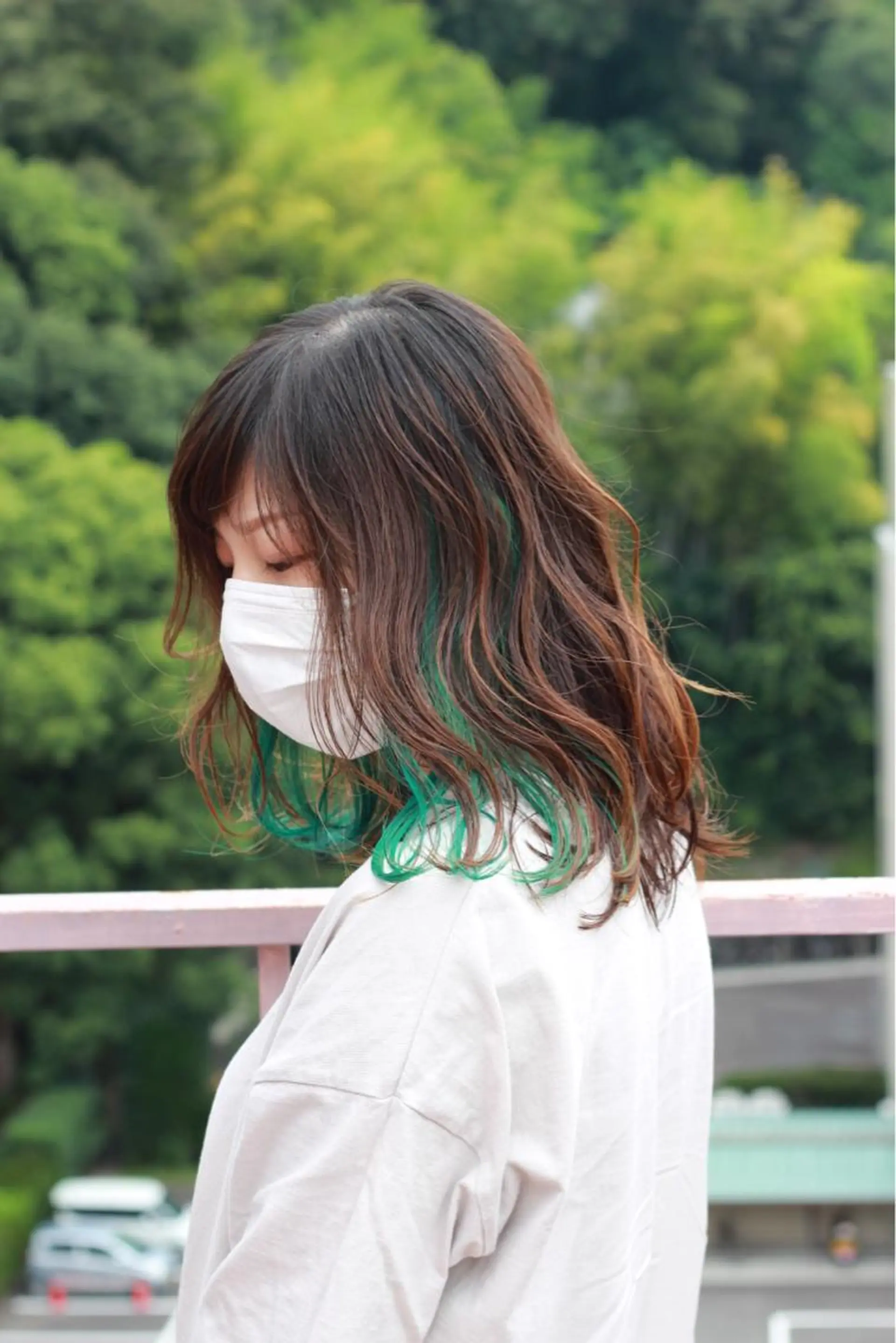 ミディアム カラー エメラルドグリーン Viage （ビアージュ）のヘアスタイル