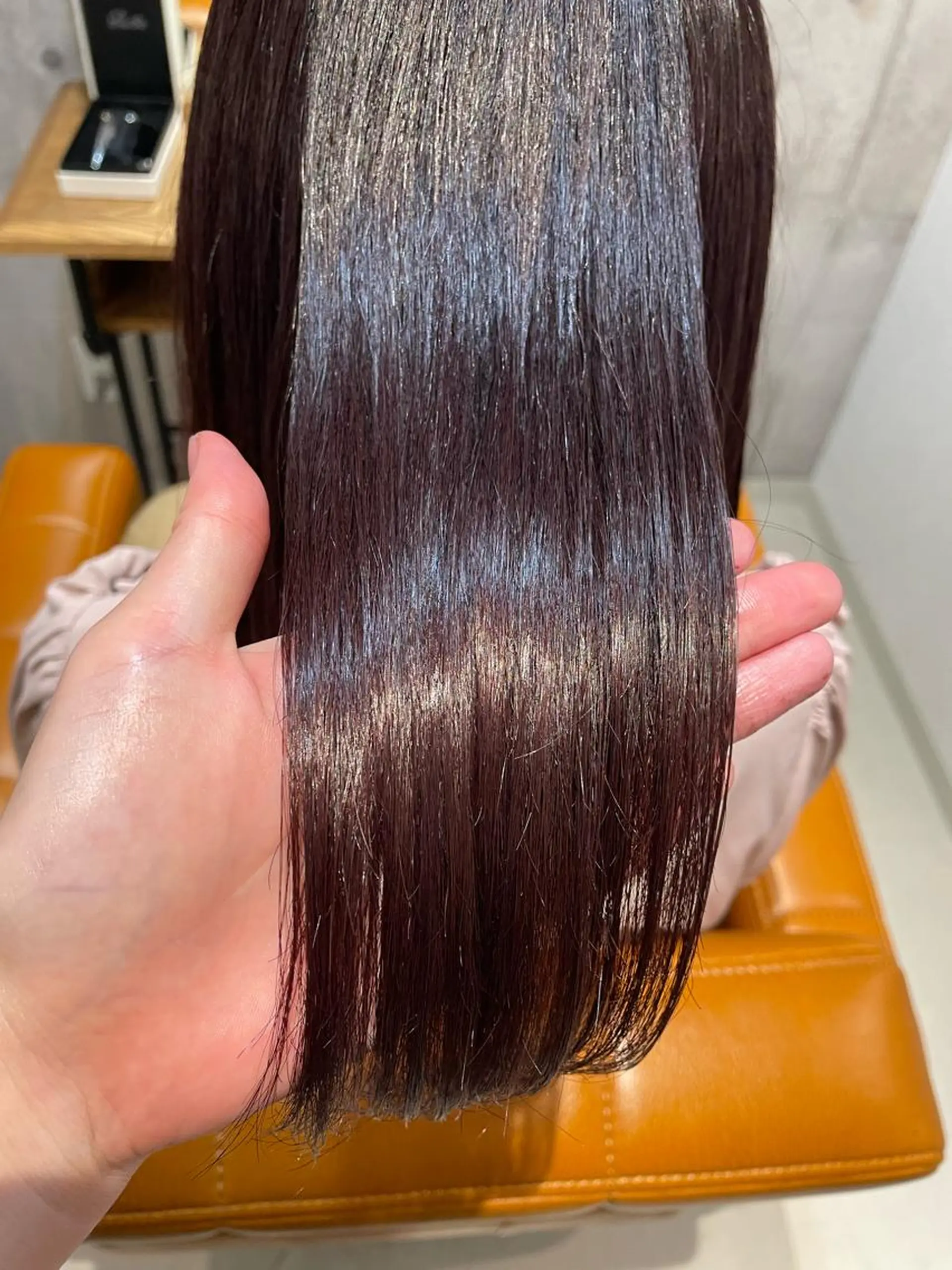 セミロング 小松崎 結花のヘアスタイル