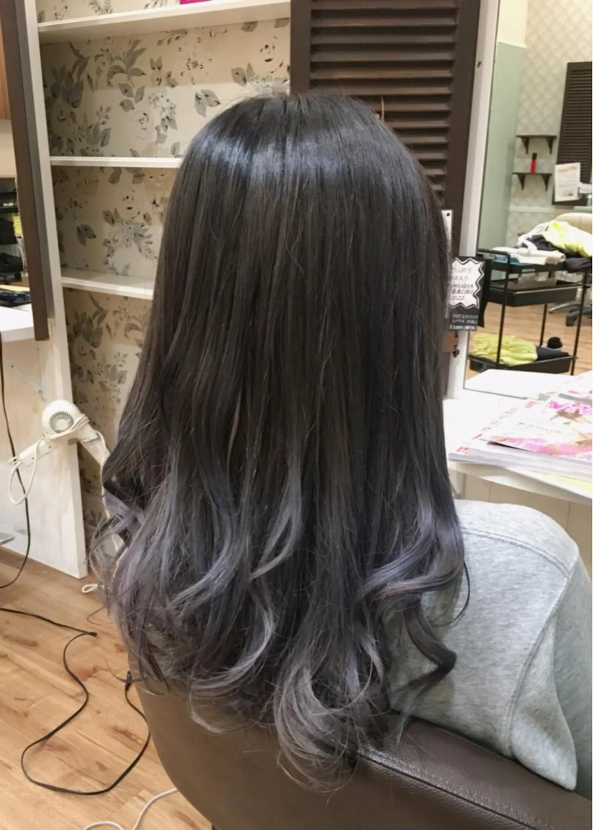 ミディアム カラー ブルーカラー ブルージュ グラデーションカラー ビーズアモール 豊田店のヘアスタイル