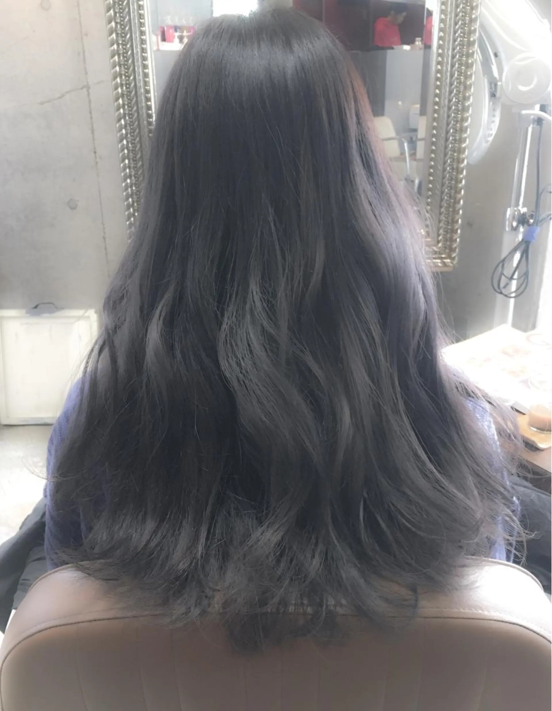 ロング カラー ダークグレー ダークグレージュ グラデーションカラー グレージュ 北條 優輝のヘアスタイル