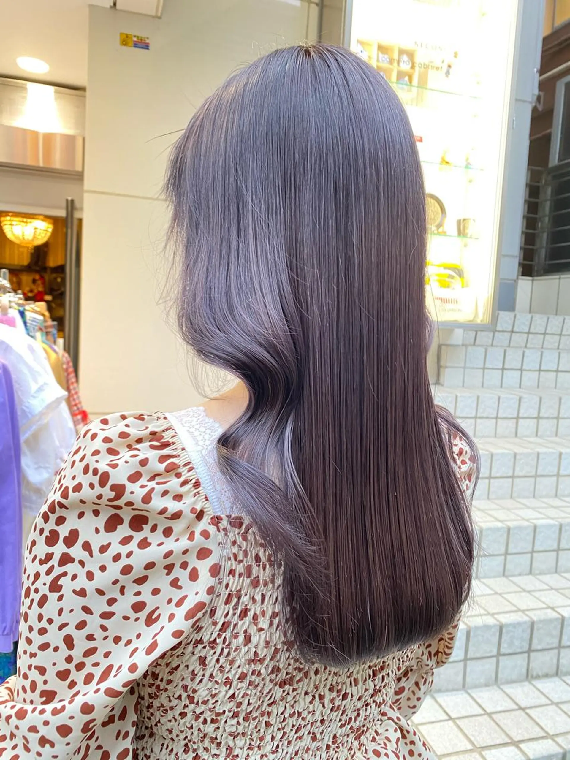 ロング カラー ベージュカラー ヘアカラー トリートメント Flamme Annaのヘアスタイル