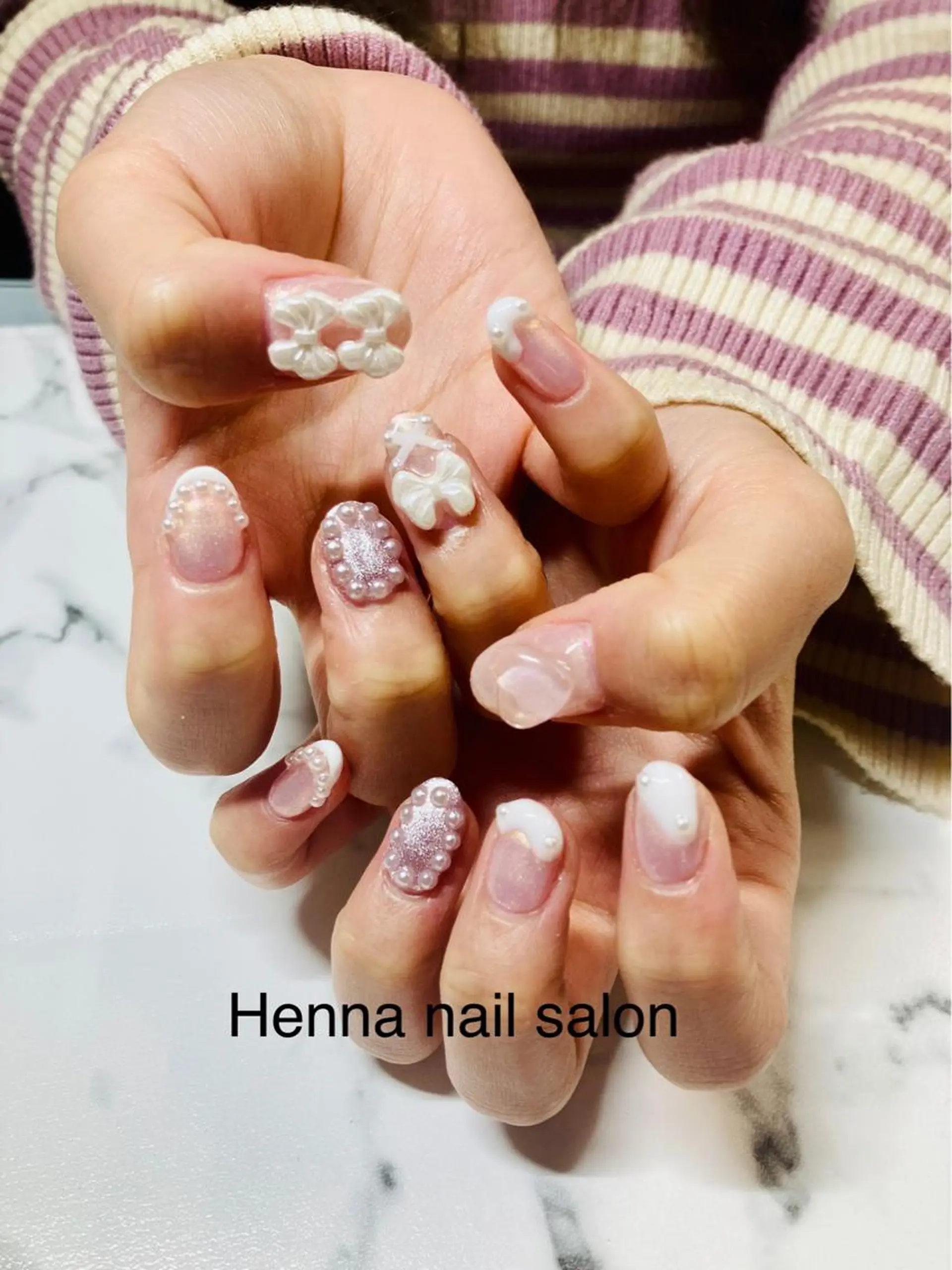 ネイル Henna nailのネイルデザイン
