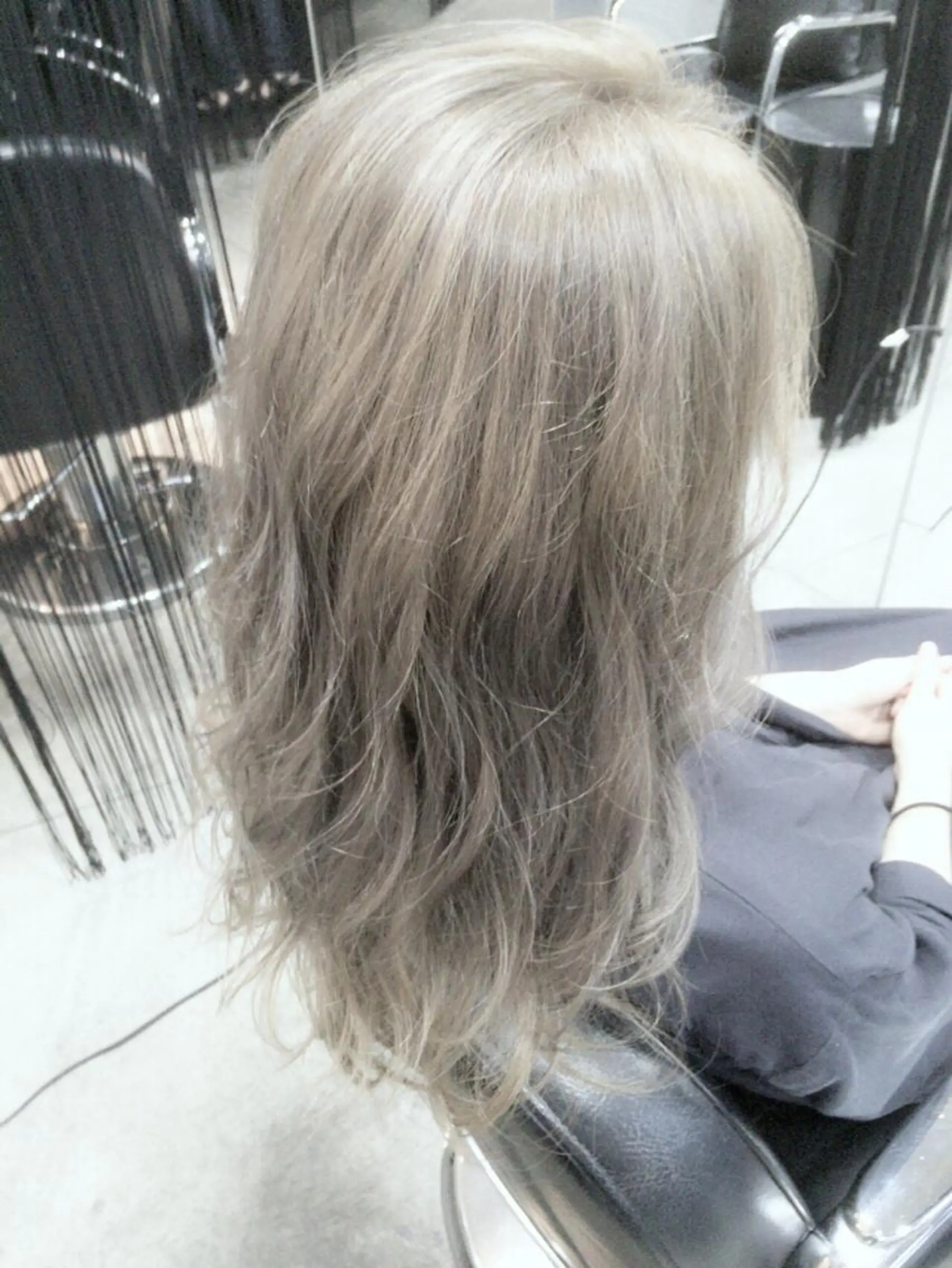 ショート ミディアム セミロング ロング カラー パーマ ヘアアレンジ ブリーチ グレージュ SUNNY GRACEのヘアスタイル