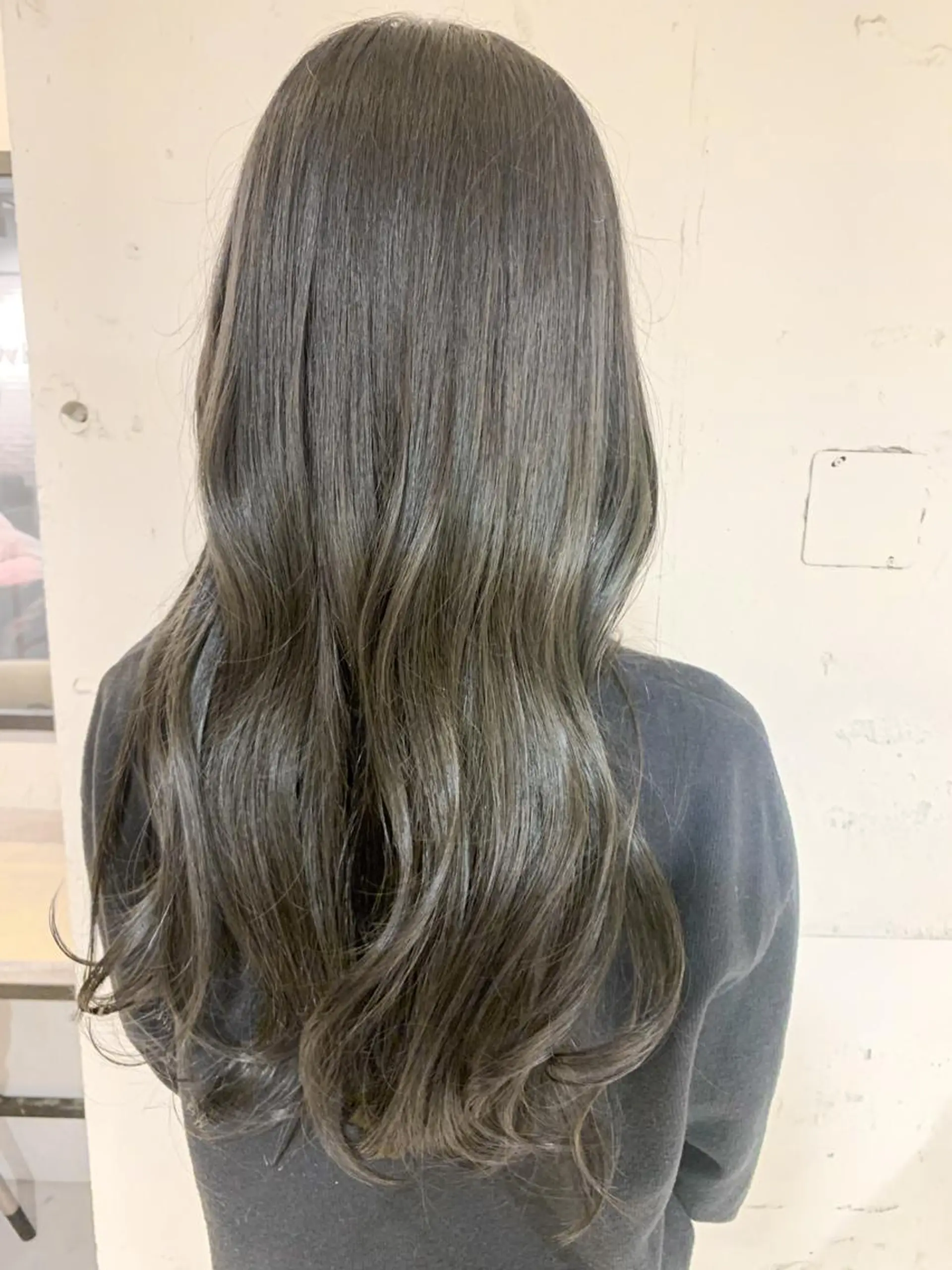 ロング カラー ヘアアレンジ ヘアカラー トリートメント yuka .のヘアスタイル