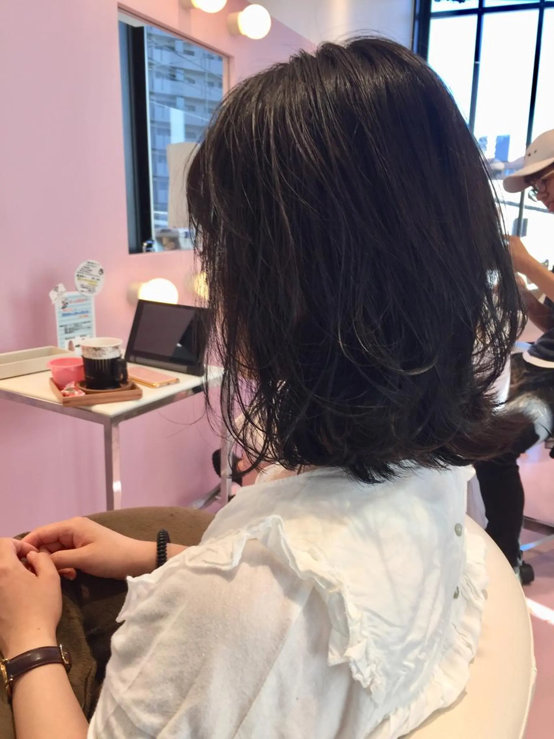 ミディアム ハイライト カット ヘアカラー トリートメント 所渉/韓国レイヤー /ウルフカットのヘアスタイル