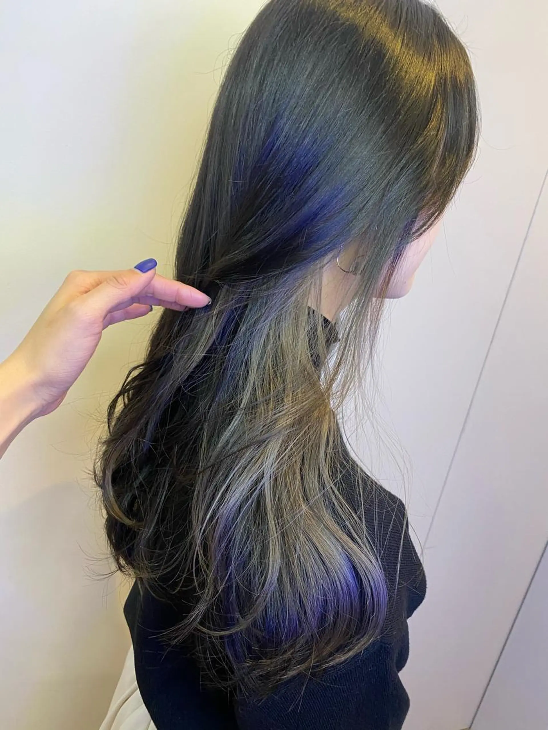 ミディアム カラー ブリーチ グレージュ インナーカラー カット ヘアカラー トリートメント scene. haraのヘアスタイル