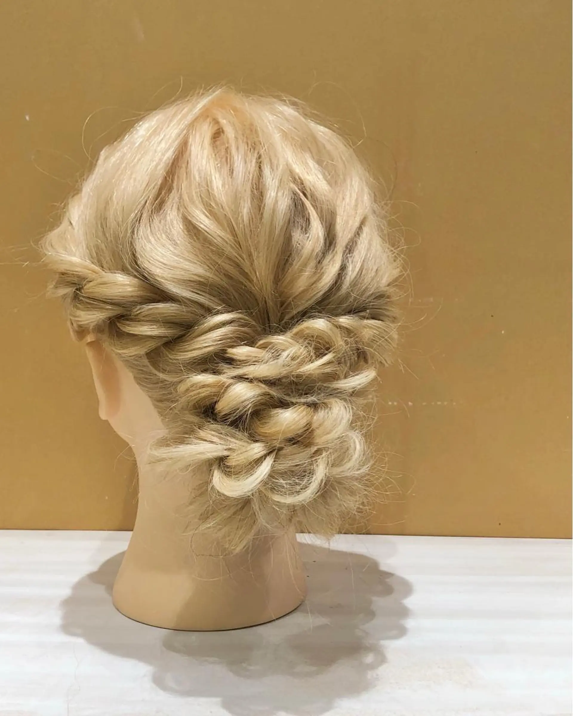 ミディアム ヘアアレンジ ⭐️吉田萌⭐️ 髪質改善カラー⭐️のヘアスタイル