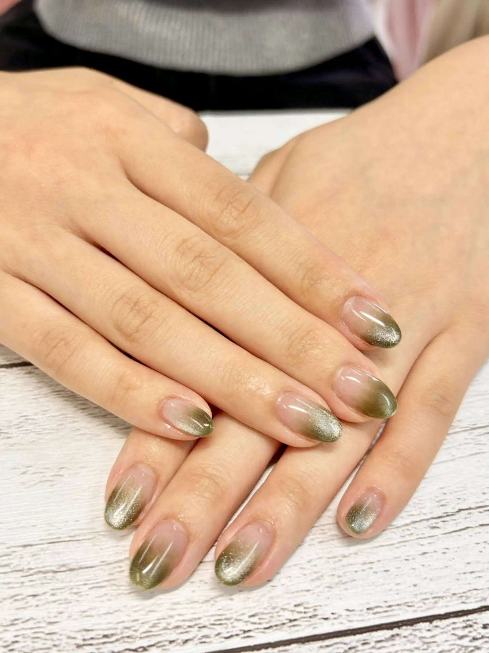 ネイル マグネットネイル ハンドネイル リラネイル Aikenのネイルデザイン