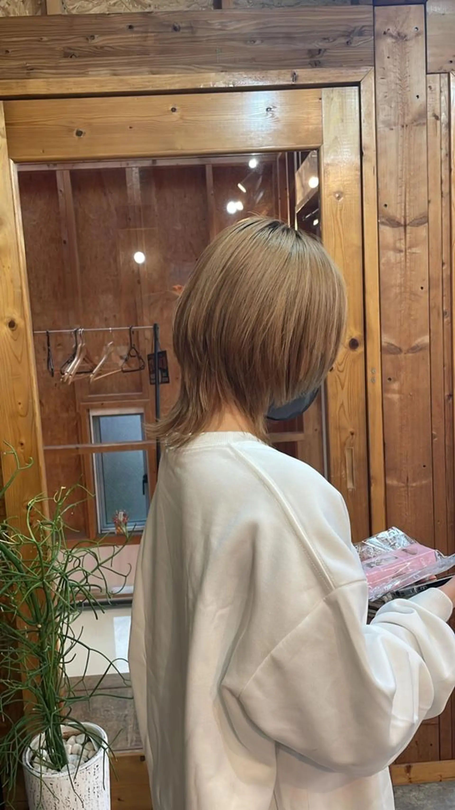 ショート カット ヘアカラー トリートメント ☘️レイヤー&ボブ× ハイトーン☘️初ボブのヘアスタイル