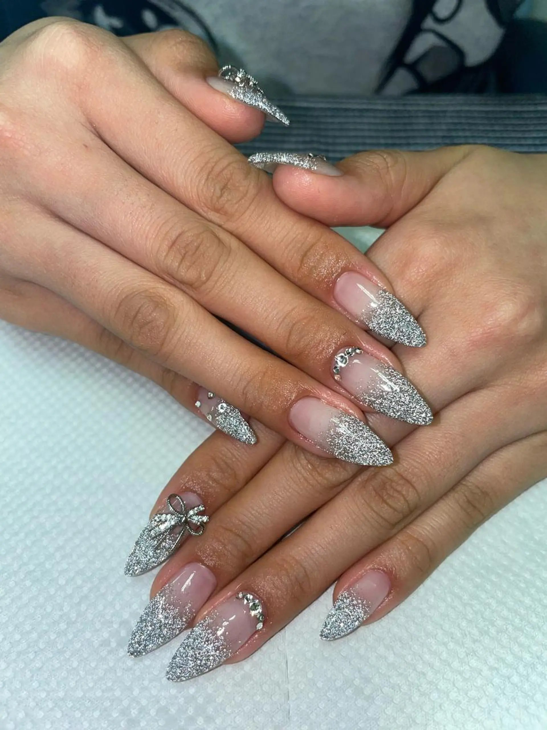 ネイル 成人式 フラッシュネイル むねいる nail salonのネイルデザイン