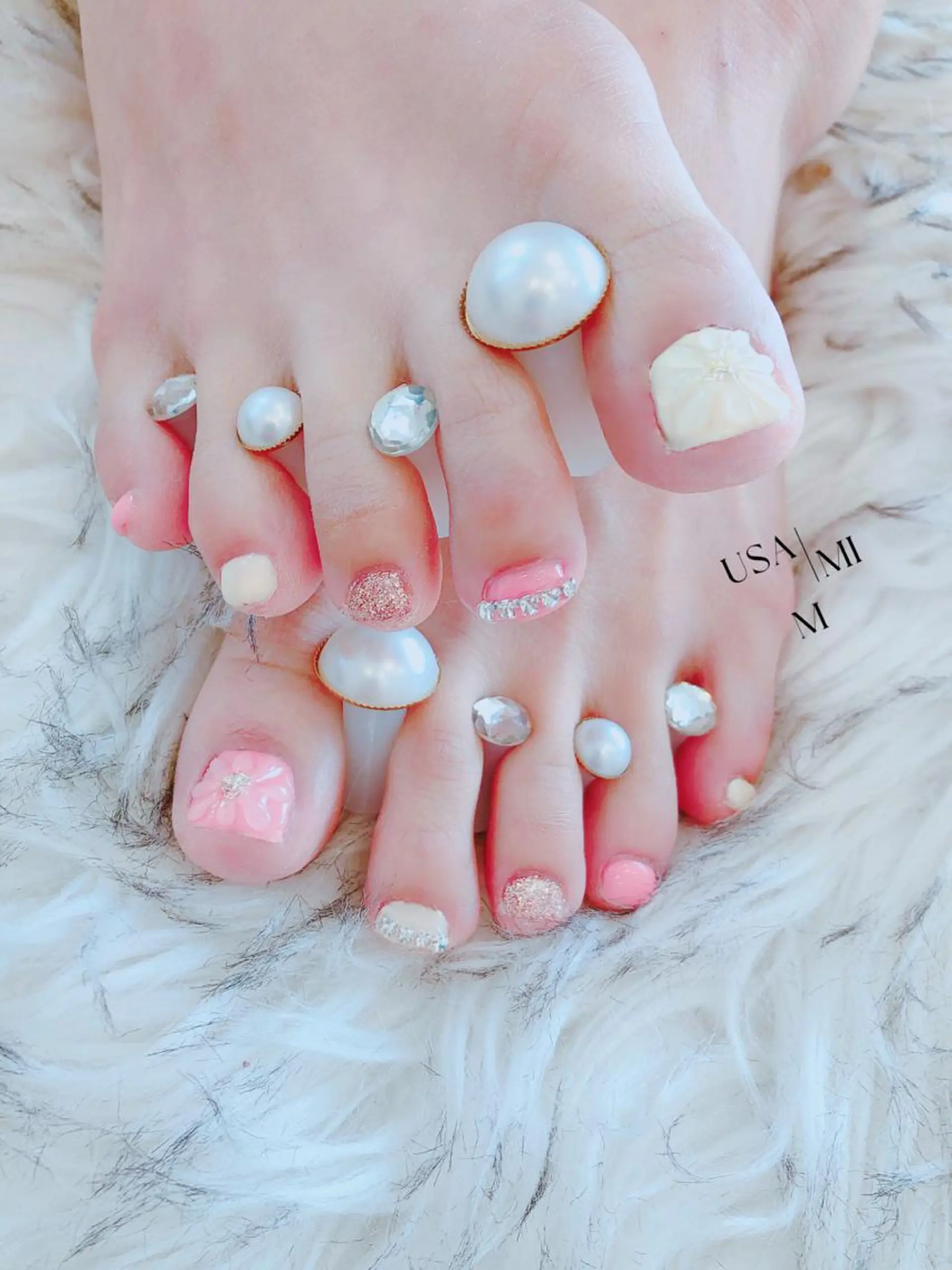 ネイル フットネイル USAMiMi 🐰💕のネイルデザイン