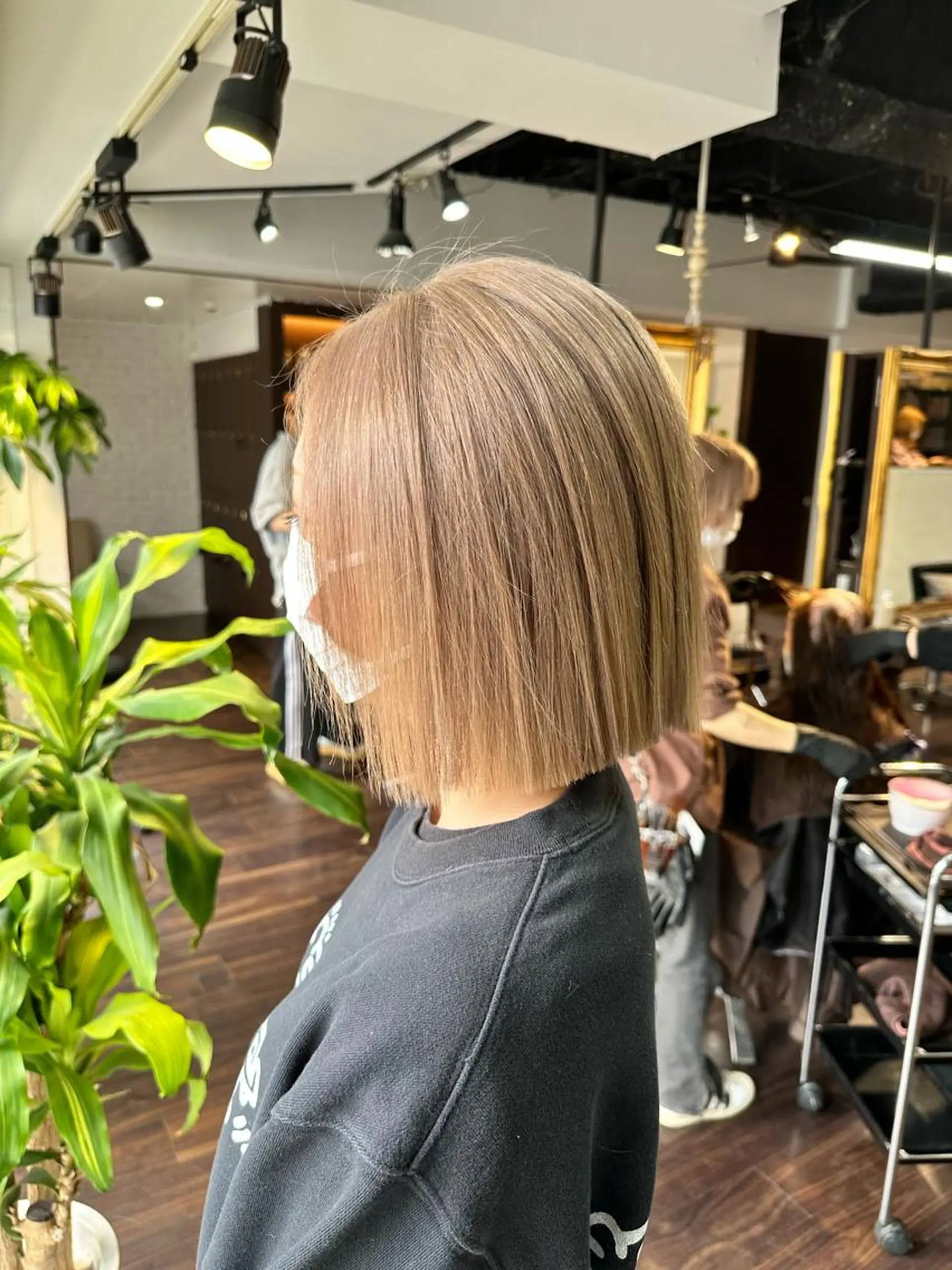 ショート カラー アディクシーカラー ベージュカラー ブリーチ ケアブリーチ デザインカラー ワンホン/エクステ ケラチン/Kaitoのヘアスタイル