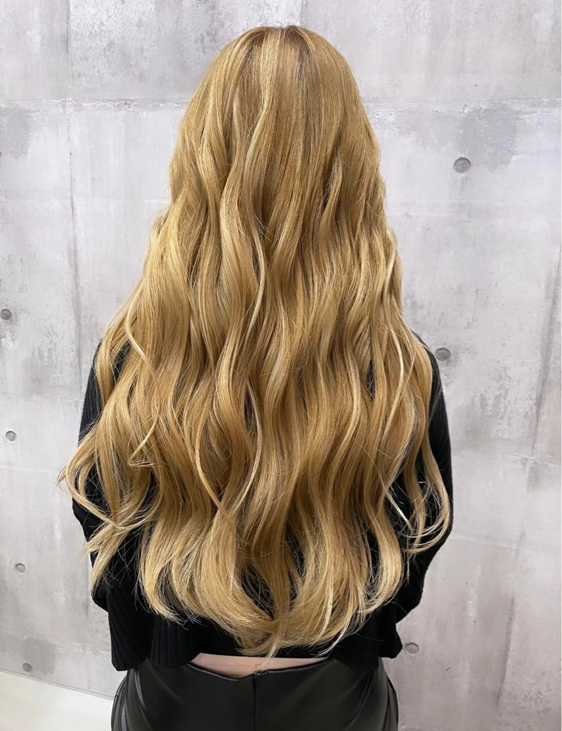 ロング カラー ブロンド 外国人風カラー ヘアカラー LUXBE LUCE ひなののヘアスタイル