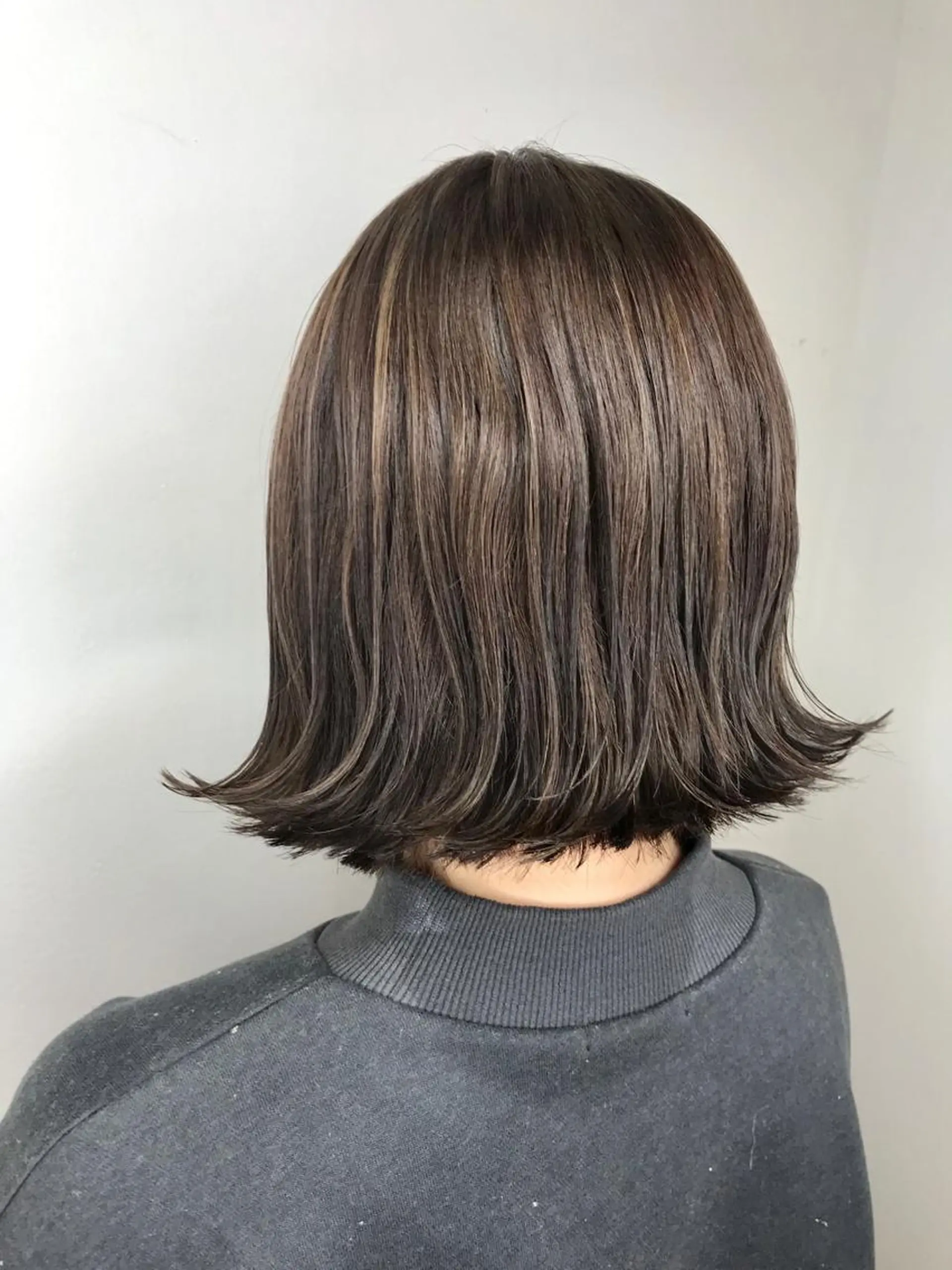 ミディアム カラー ハイライトカラー ボブ ハイライト ブリーチ毛対応酸性 ストレート🌈サキのヘアスタイル