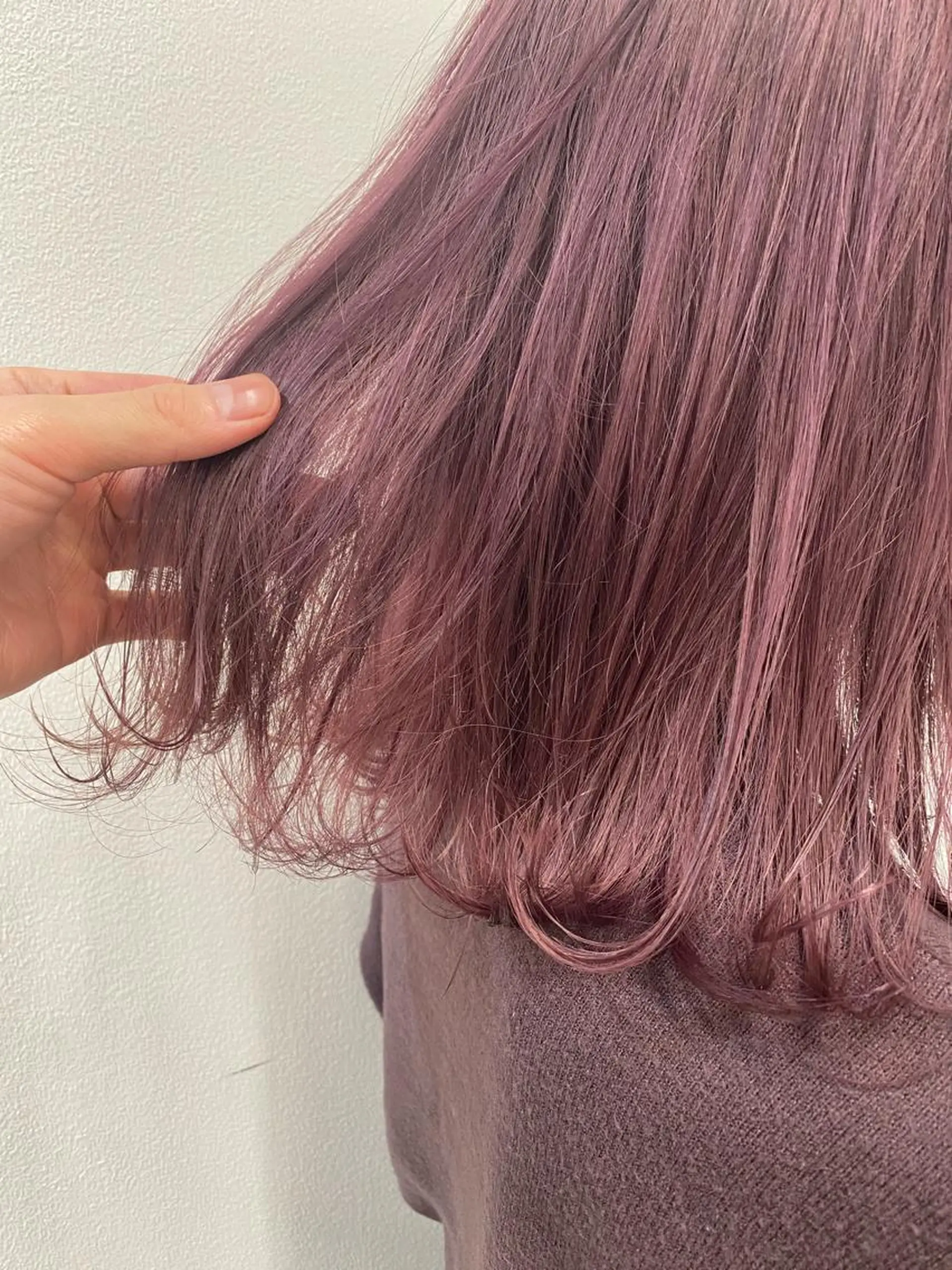 ミディアム カラー ブリーチ ラベンダーカラー ピンクカラー ヘアカラー パーマ/ケアブリーチ /博多/YOSUKEのヘアスタイル