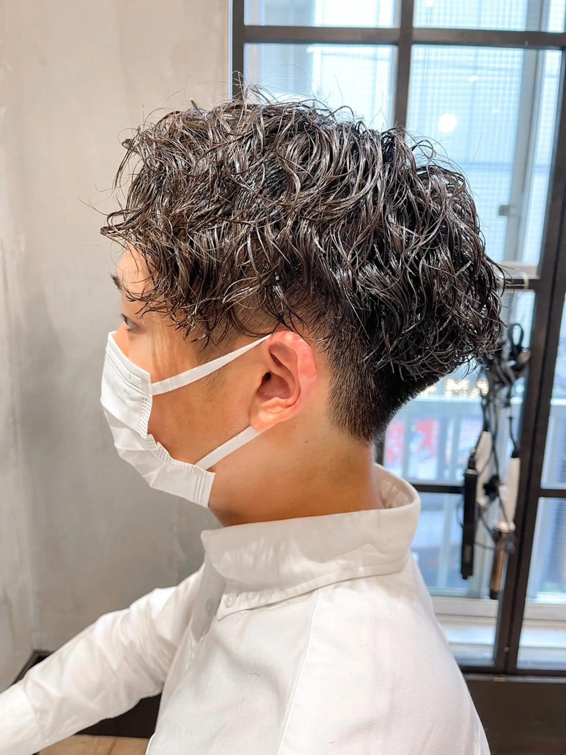 ショート パーマ メンズ メンズパーマ ツイストスパイラルパーマ スパイラルパーマ カット パーマ トリートメント ヘアセット 新宿メンズ専門 モテ清潔感パーマ特化のヘアスタイル