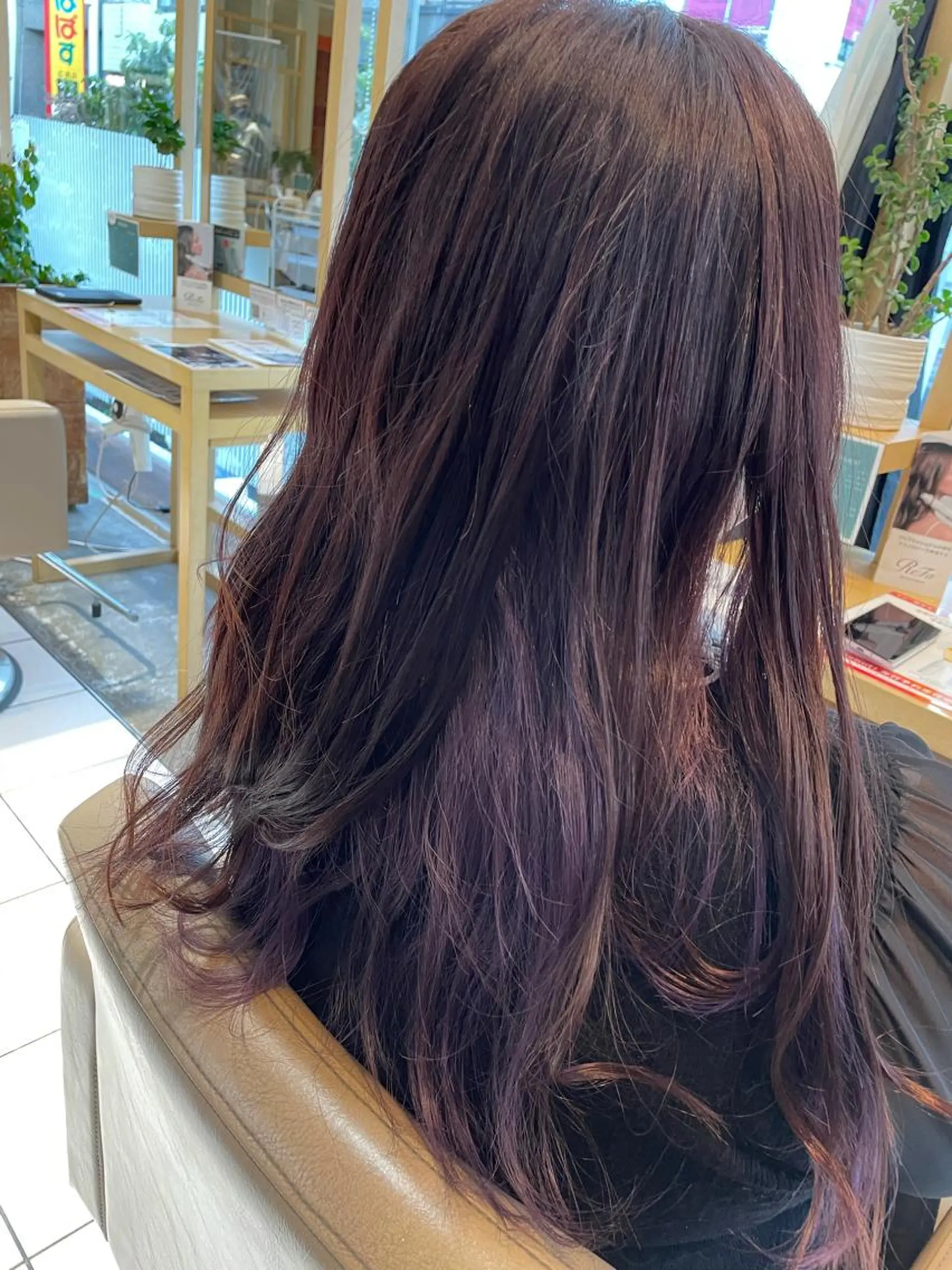 ロング カラー レイヤーカット 特化型シオンのヘアスタイル