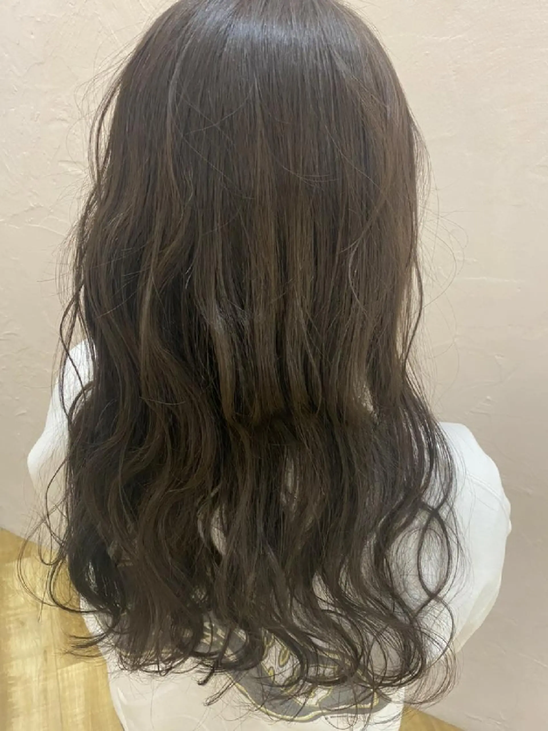 カラー chacha Blanc田中のヘアスタイル