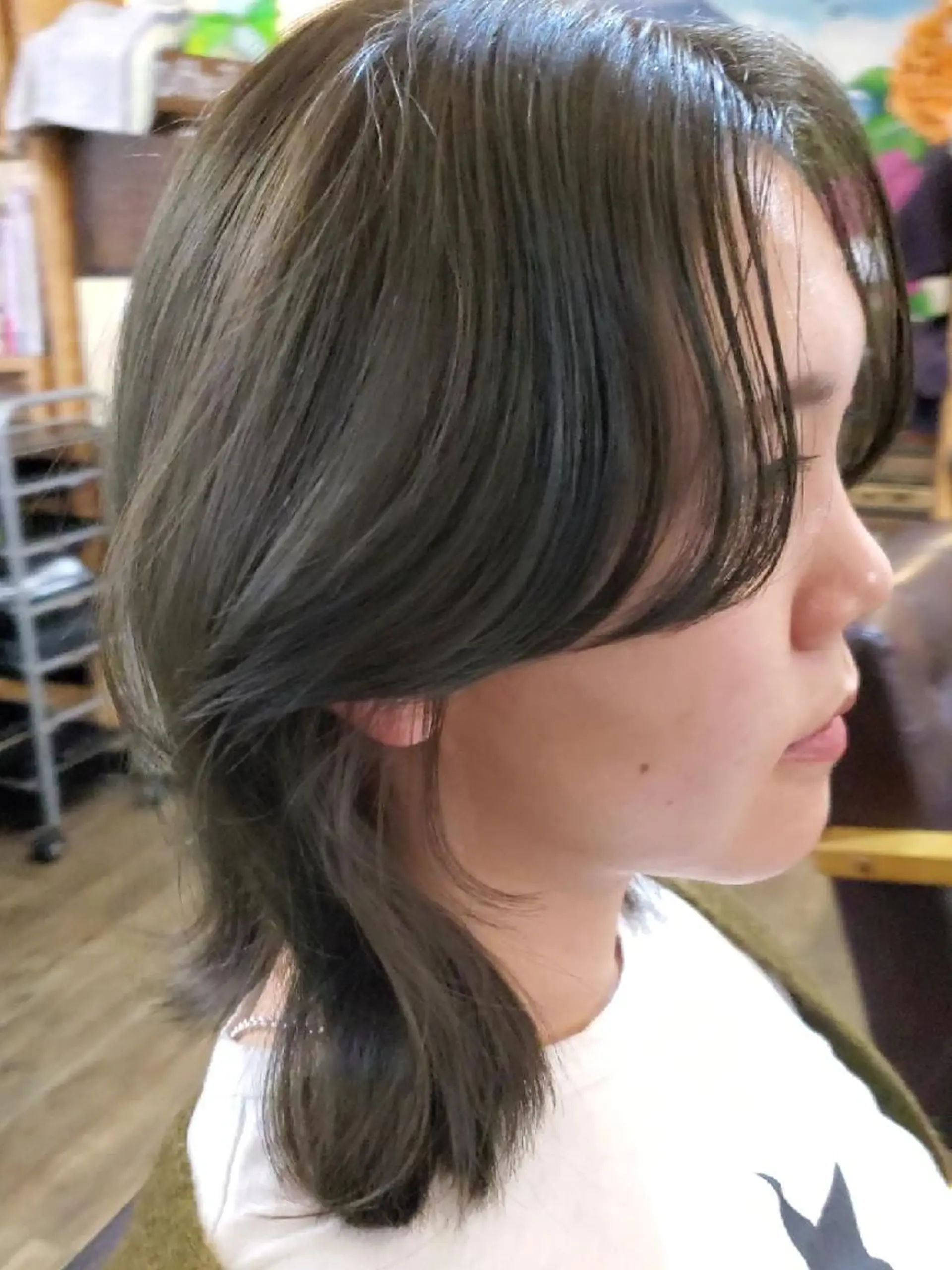 ミディアム カラー 切りっぱなしボブ ショートボブ ミディアムパーマ バレイヤージュ ベージュカラー カット ヘアカラー トリートメント 韓国ヘア レイヤー くびれヘアMATSUのヘアスタイル