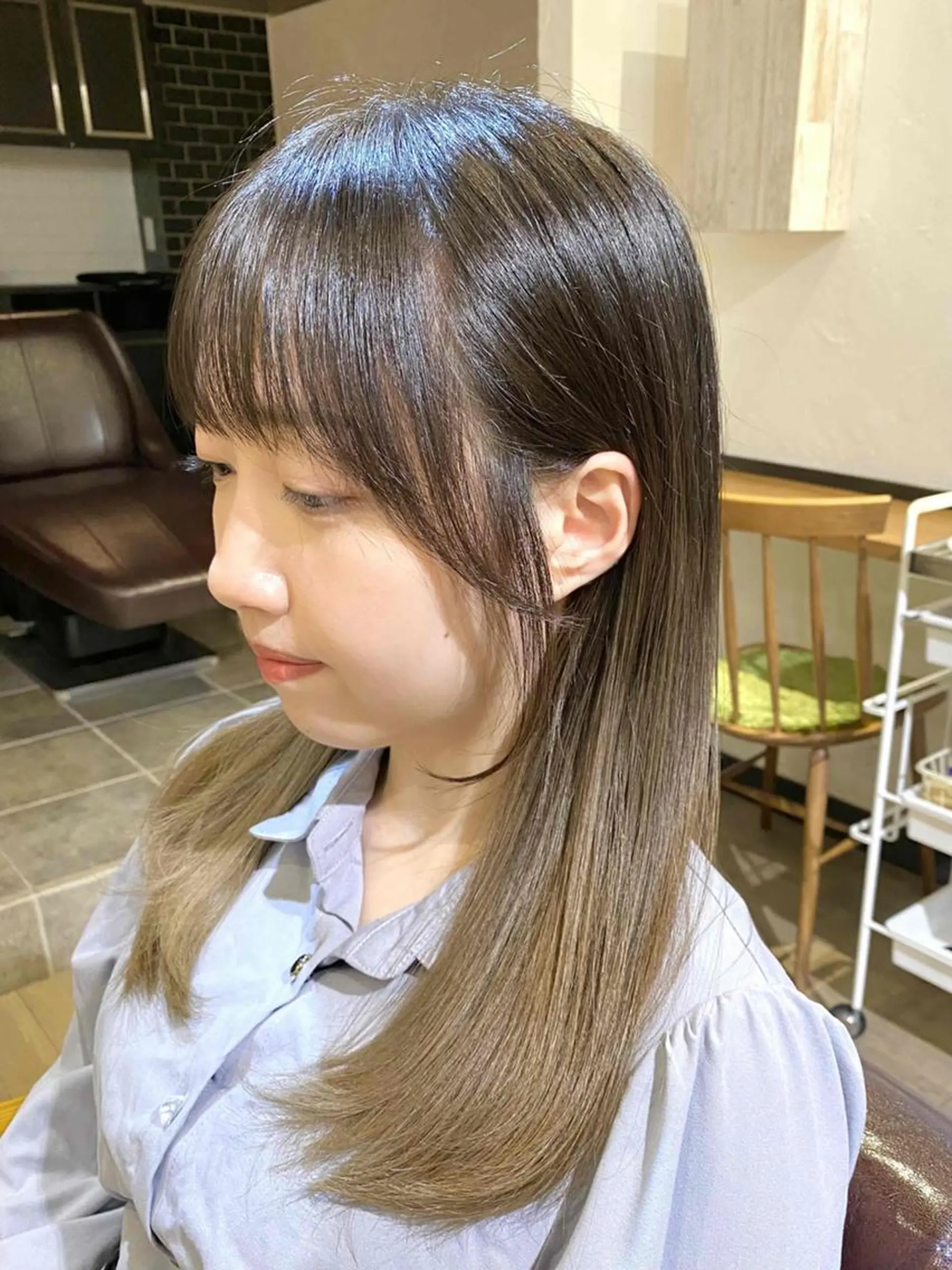 ミディアム カラー ショートボブ ミディアムレイヤー ミストバング イヤリングカラー  フェイスフレーミング 前田 裕介のヘアスタイル