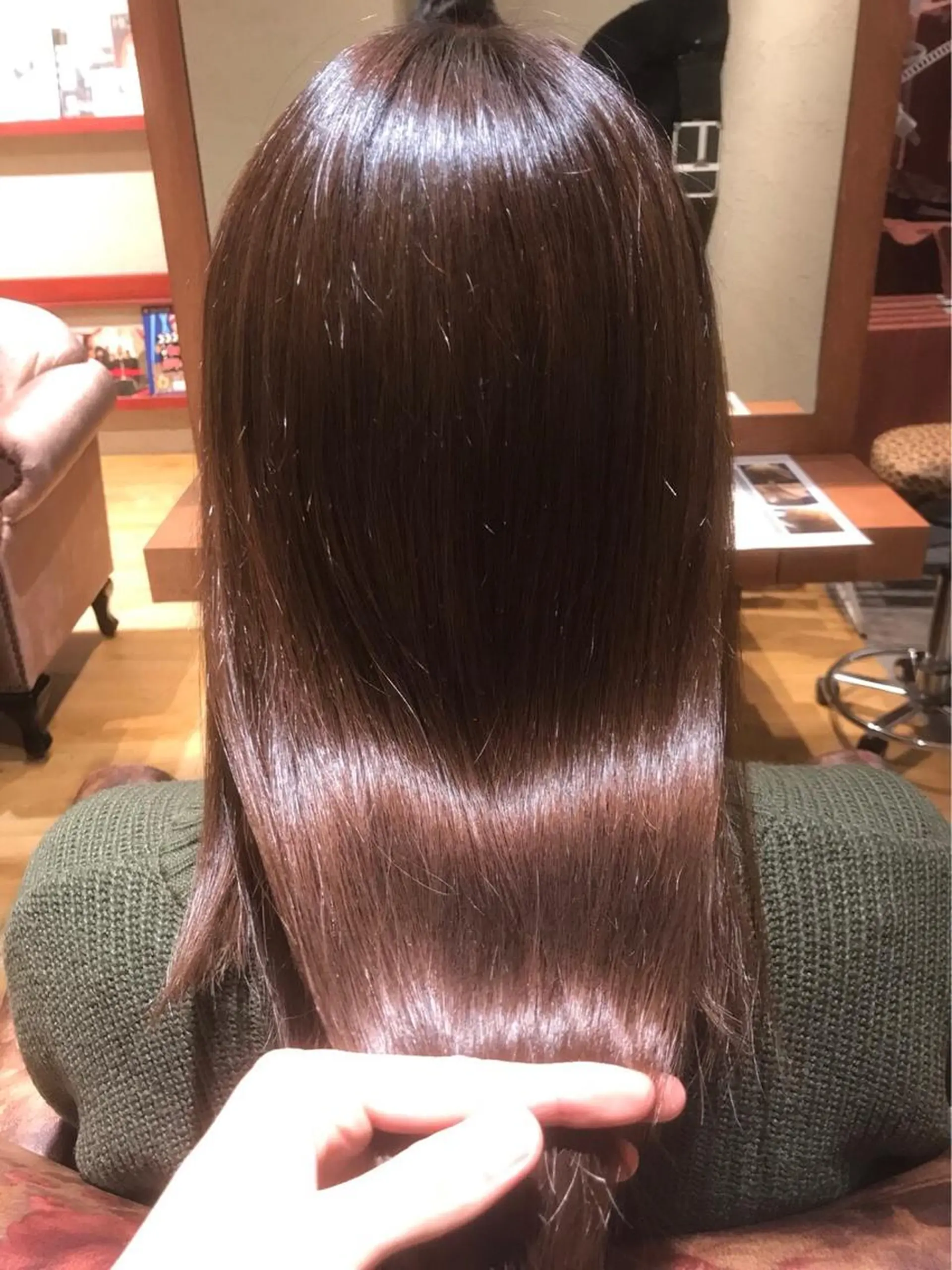 ロング カラー パーマ ヘアアレンジ メンズ キッズ ネイル マツエク・マツパ アティリー 西梅田のヘアスタイル