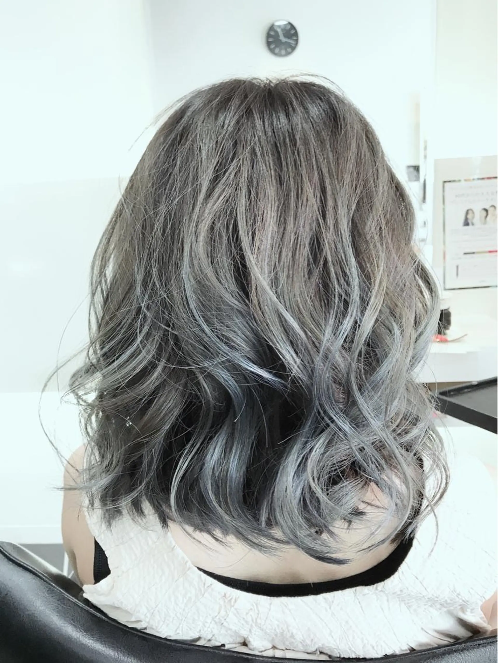 ロング カラー 関口 友行のヘアスタイル