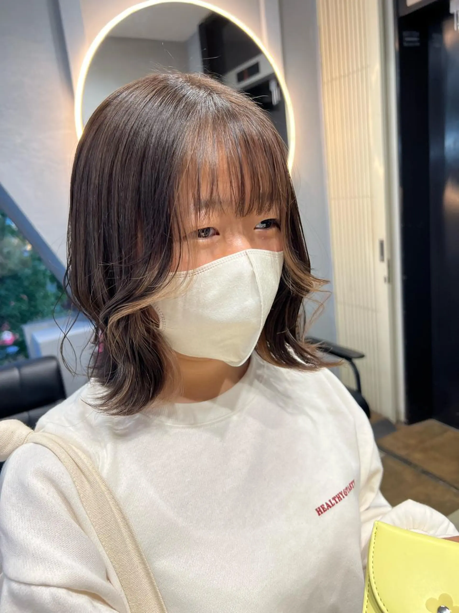 ショート ミストバング maya レイヤーカットのヘアスタイル